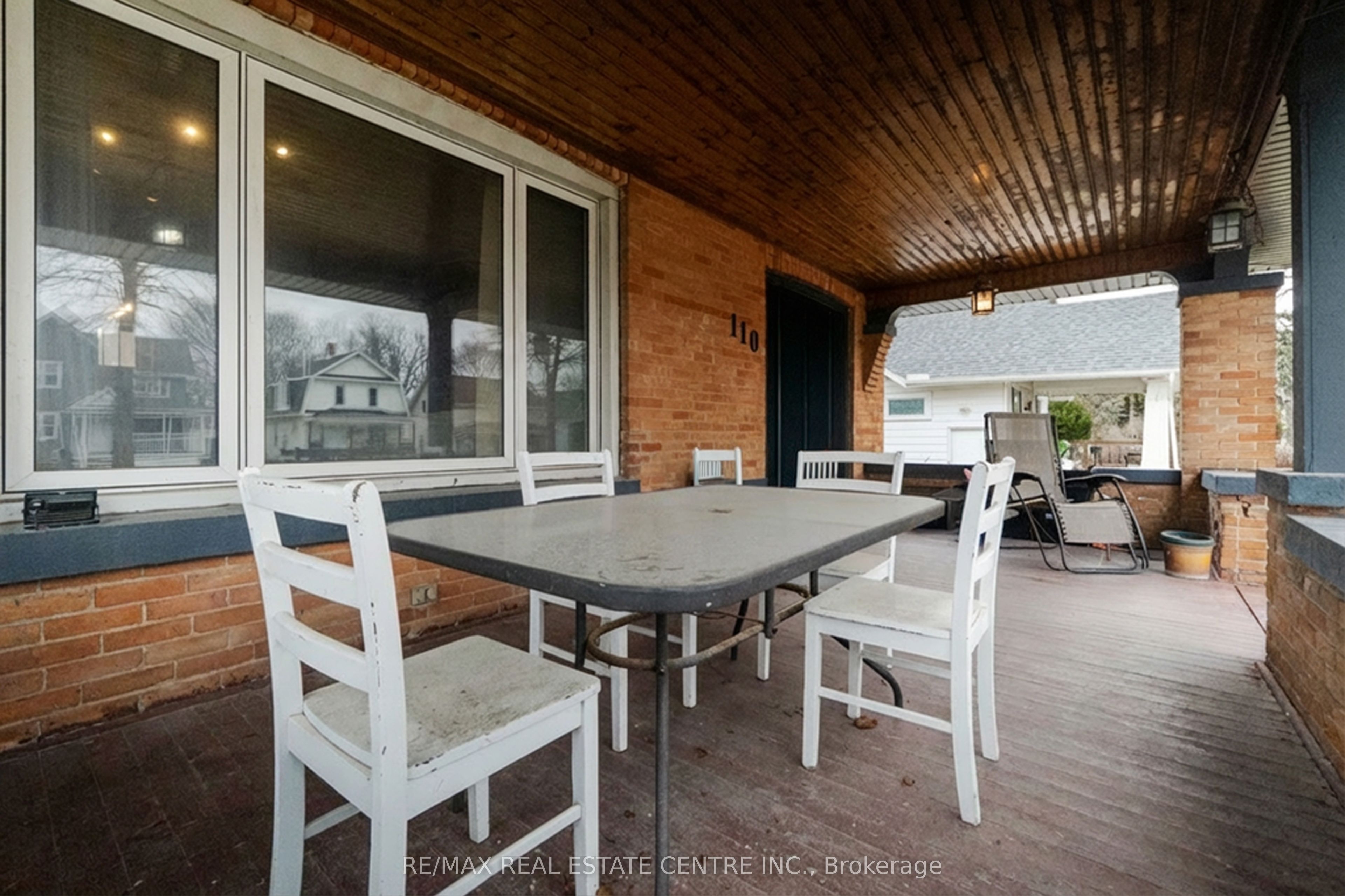 110 Lacroix Street, Chatham-Kent, ON N7M 2T6 photo 2