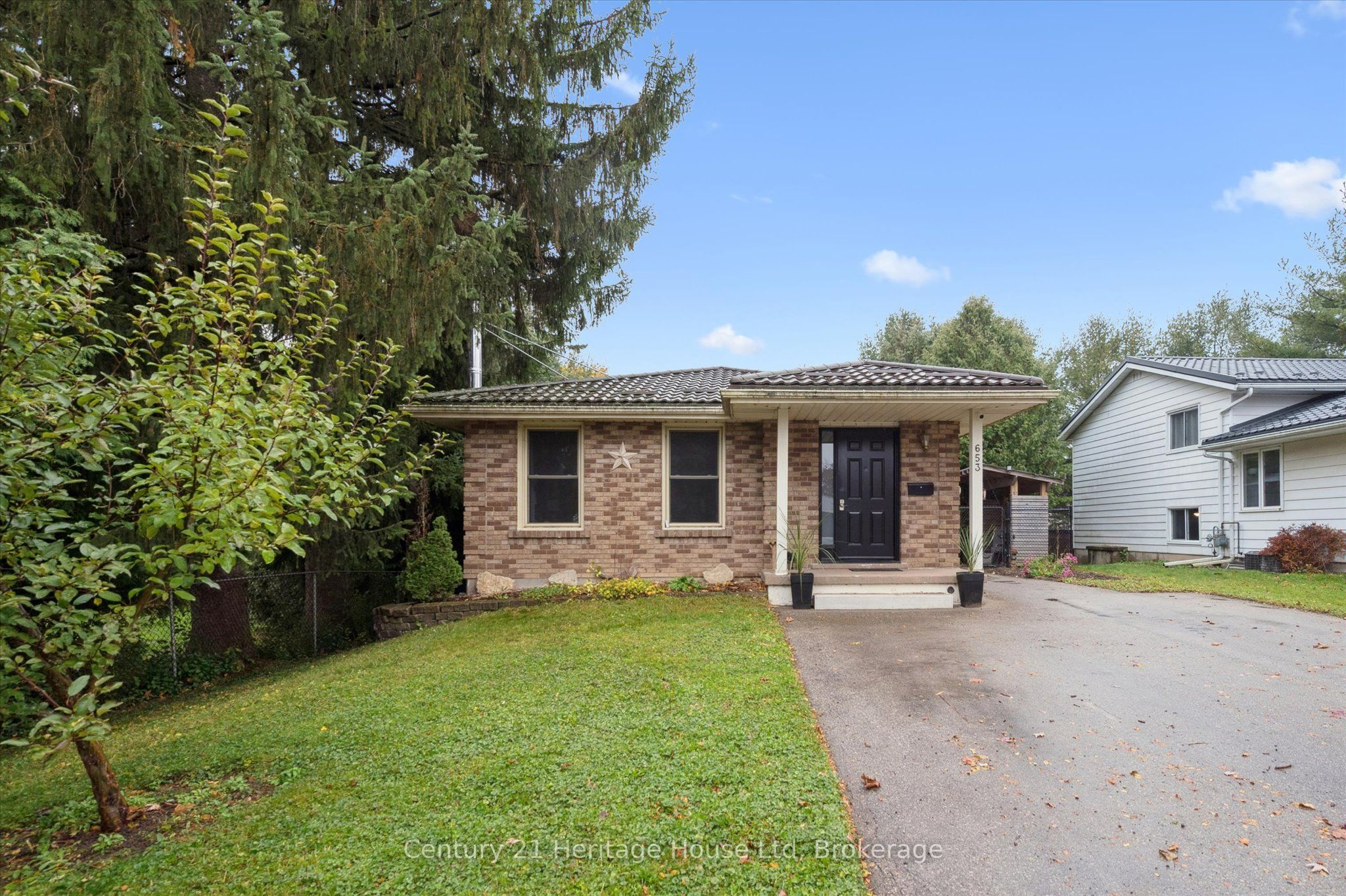 653 Perry Street, Centre Wellington, ON N1M 2R5 photo 2