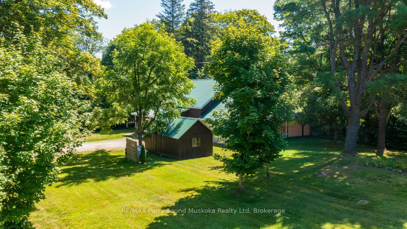 15 Victoria Street W, Seguin, ON P0C 1J0 photo 3