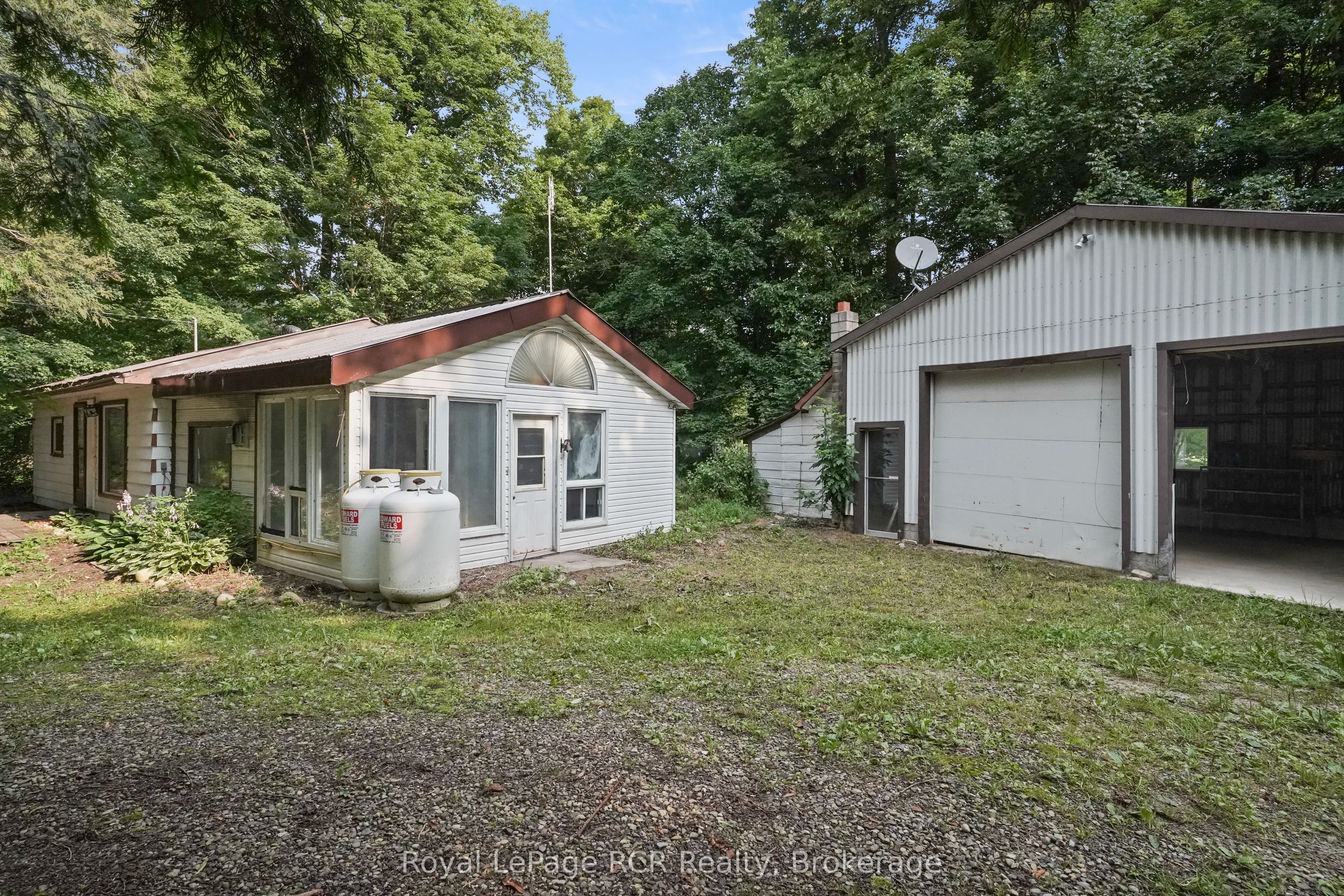 984 14 Concession E, Brockton, ON N0G 1L0 photo 4