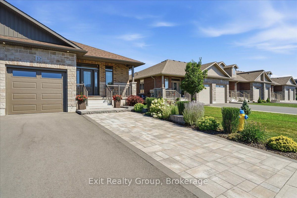 32 Wims Way, Belleville, ON K8N 0H8 photo 2
