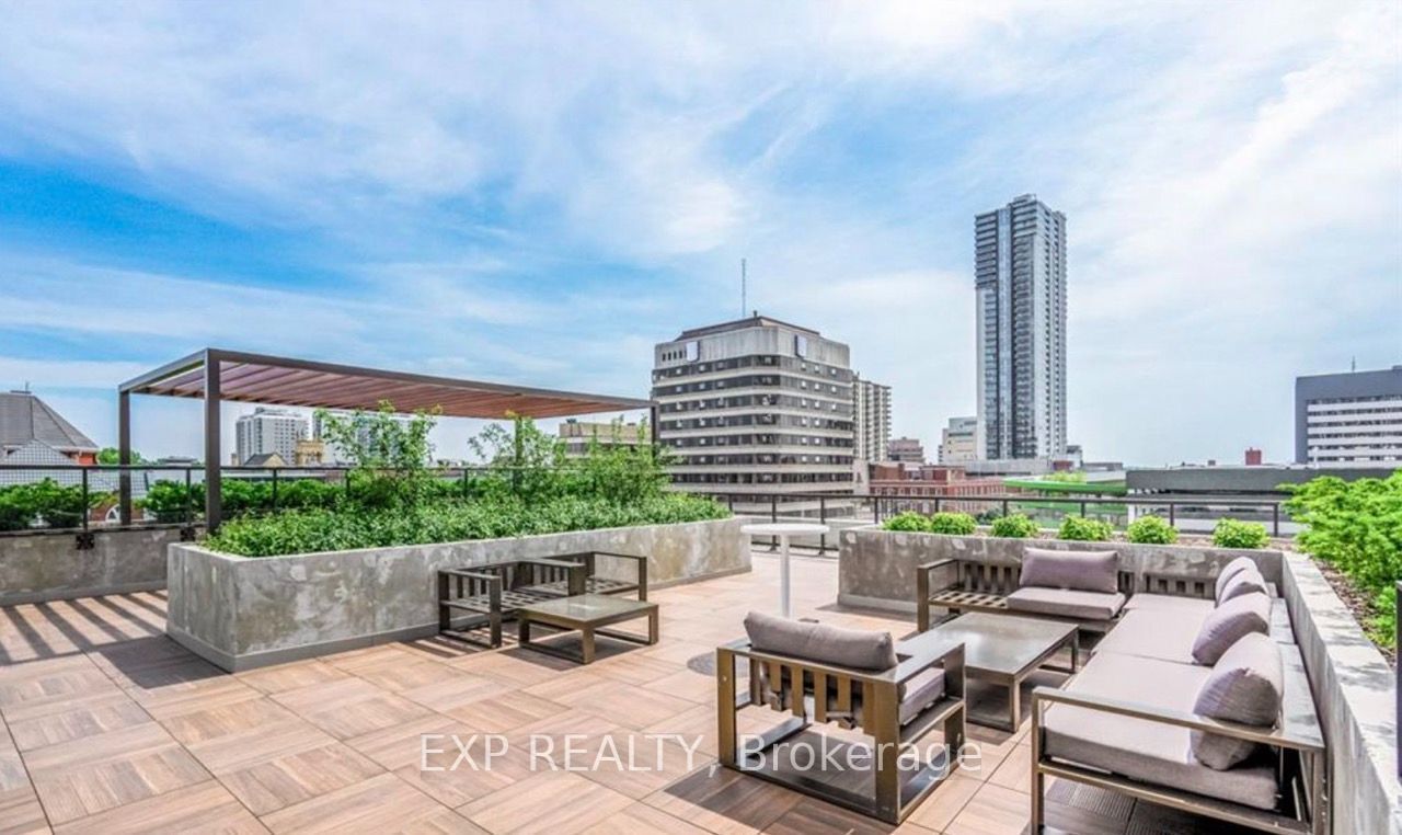 55 Duke Street W 906, Out of Area, ON N2H 0C9 photo 5
