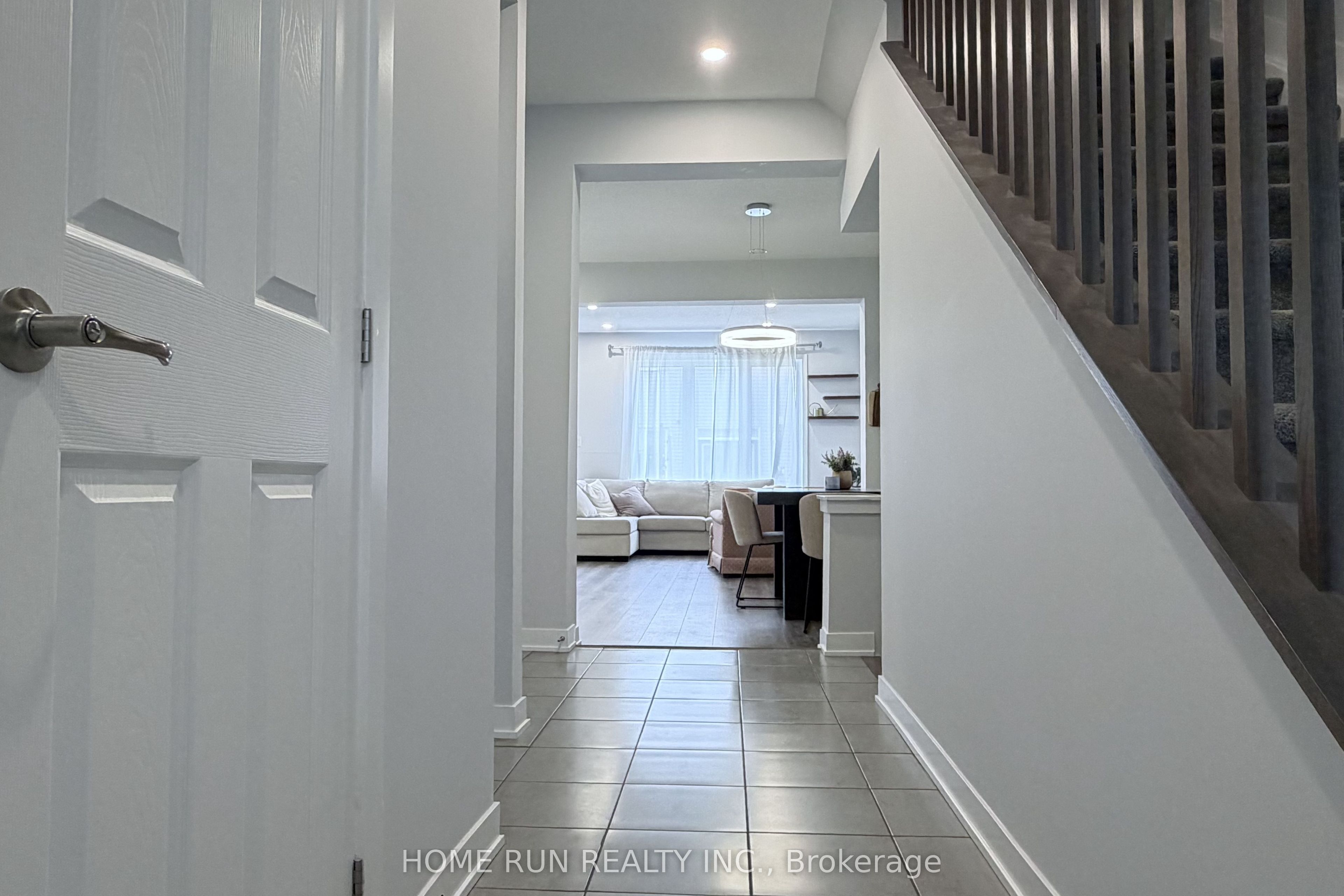 219 Billrian Crescent, Stittsville - Munster - Richmond, ON K2S 3A6 photo 4