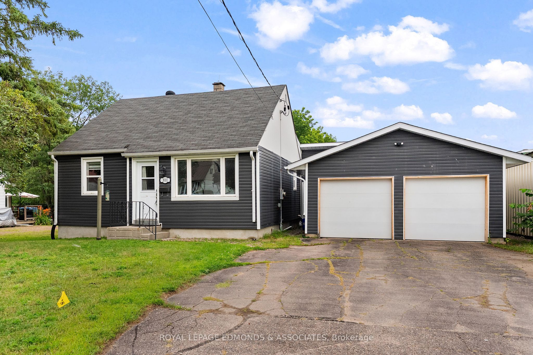 311 Julien Street, Pembroke, ON K8A 3P6