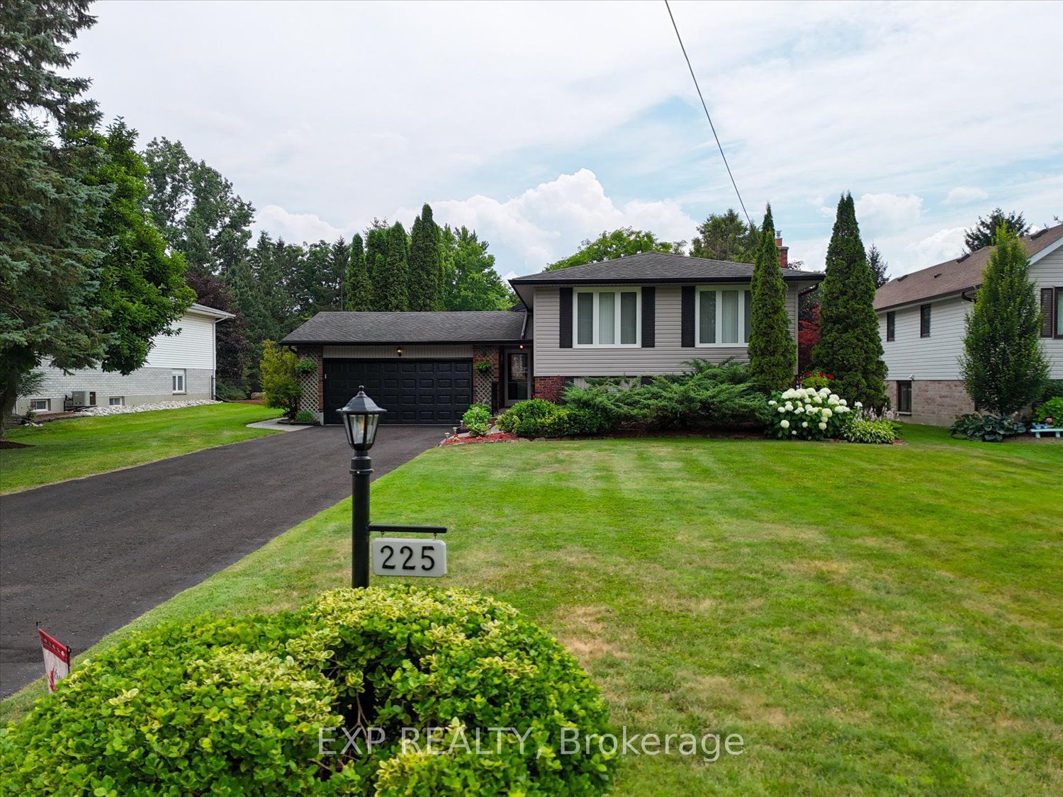 225 Minnie Street, Thames Centre, ON N0L 1G0 photo 2