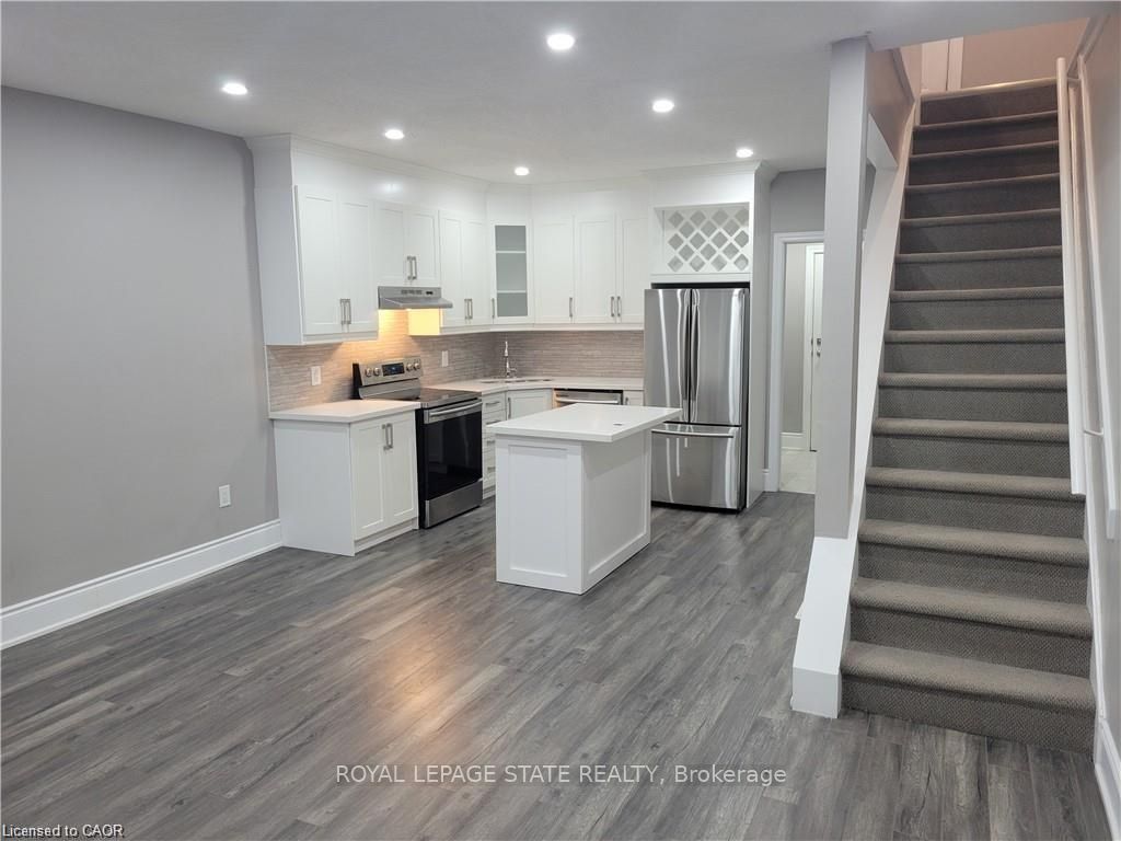 27 Belmont Avenue, Hamilton, ON L8L 7L9 photo 4