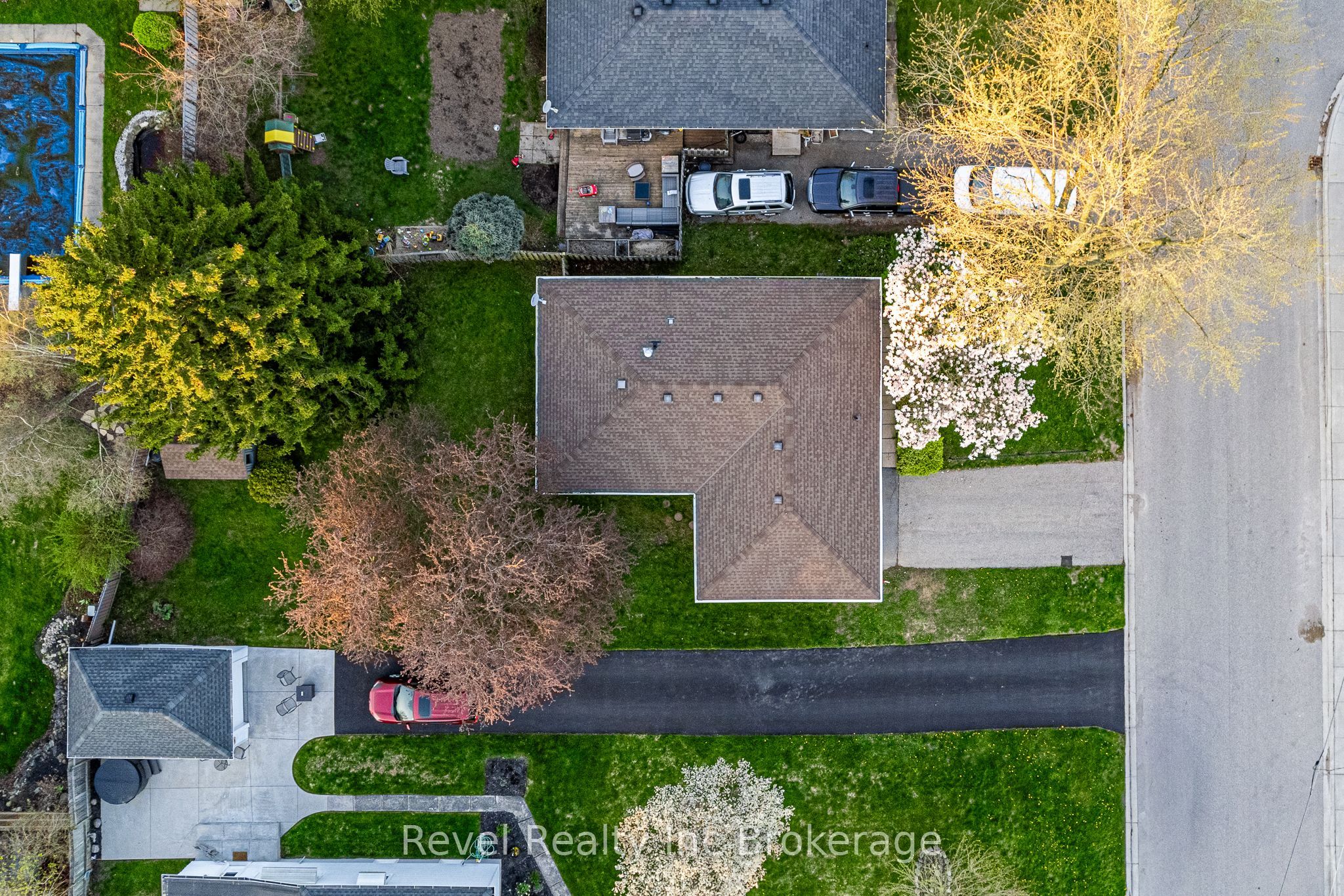 311 Tunis Street, Ingersoll, ON N5C 1W9 photo 3