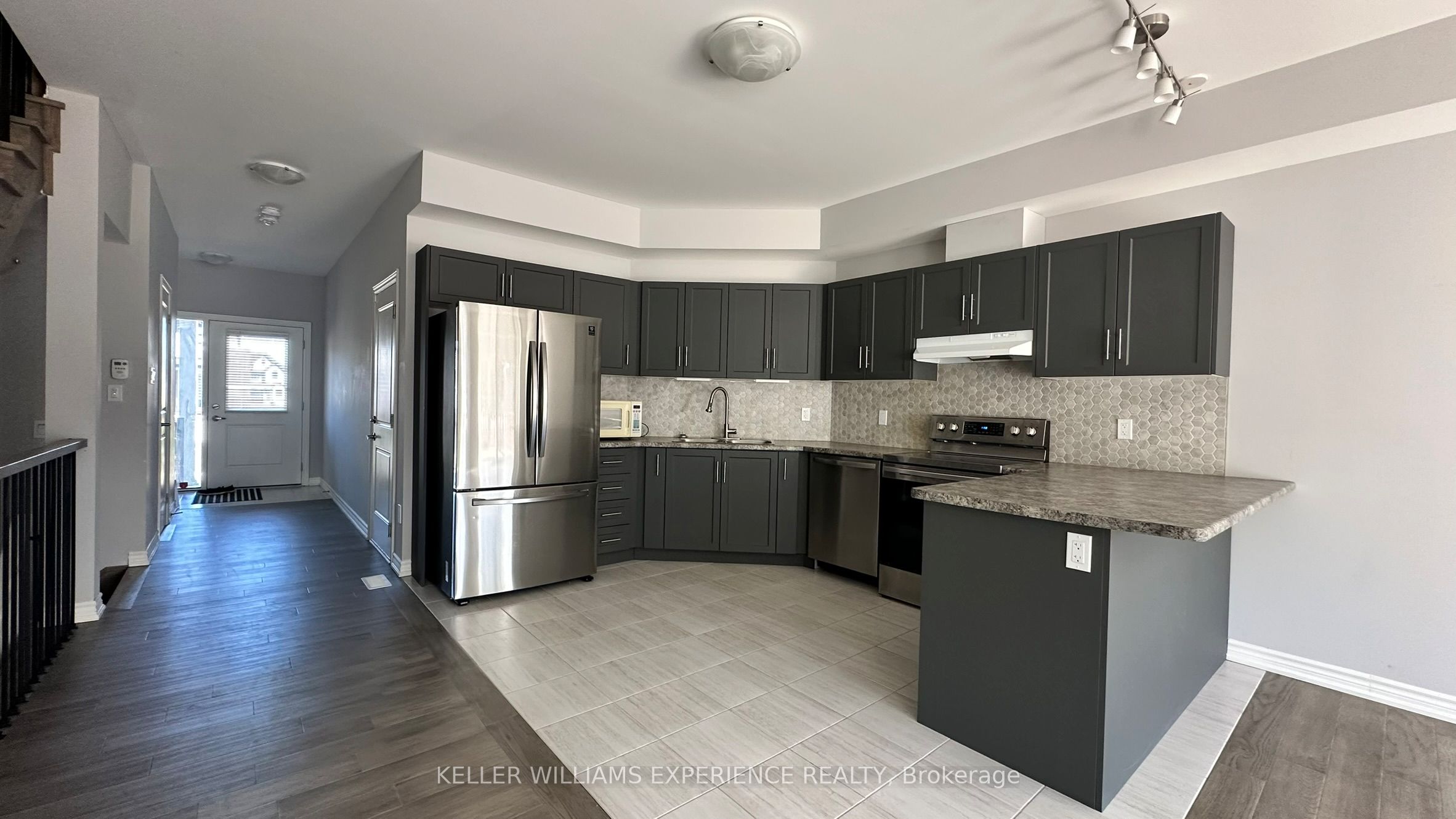 106 Delphi Court, Blue Mountains, ON N0H 1J0 photo 5