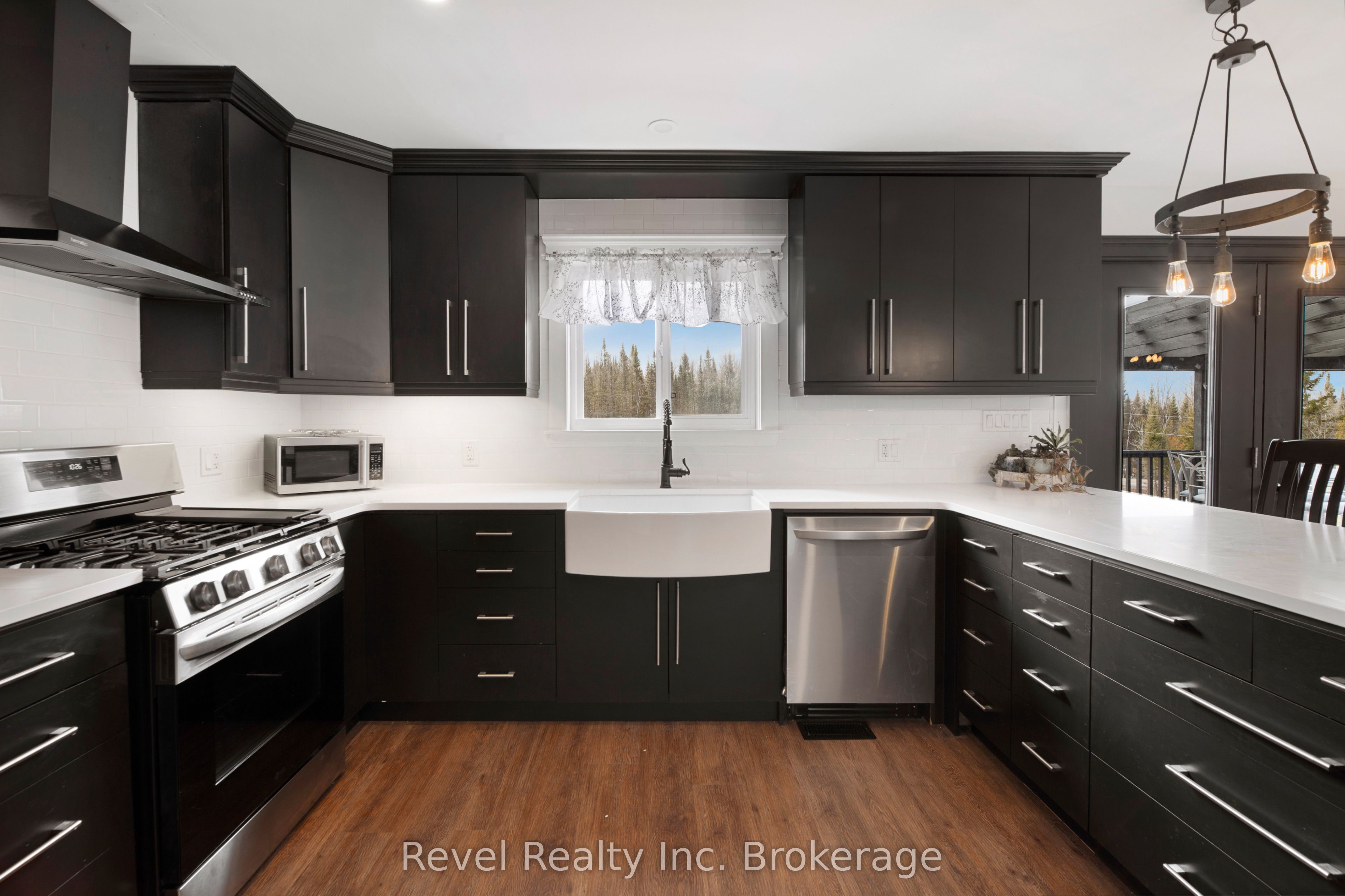 4205 Highway 17 E, Papineau-Cameron, ON P0H 1V0 photo 5