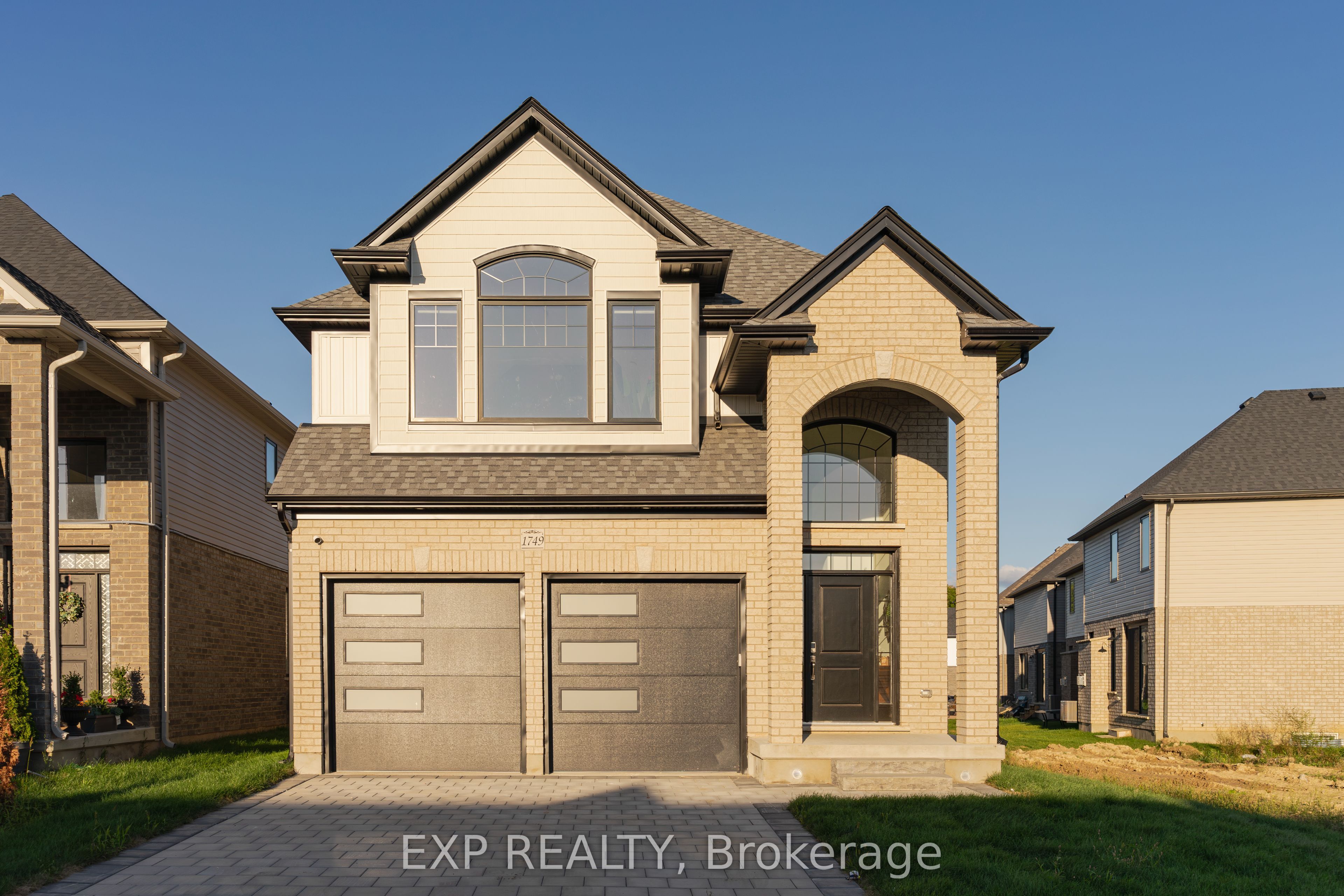 1749 Finley Crescent bsmnt, London North, ON N6G 0B4