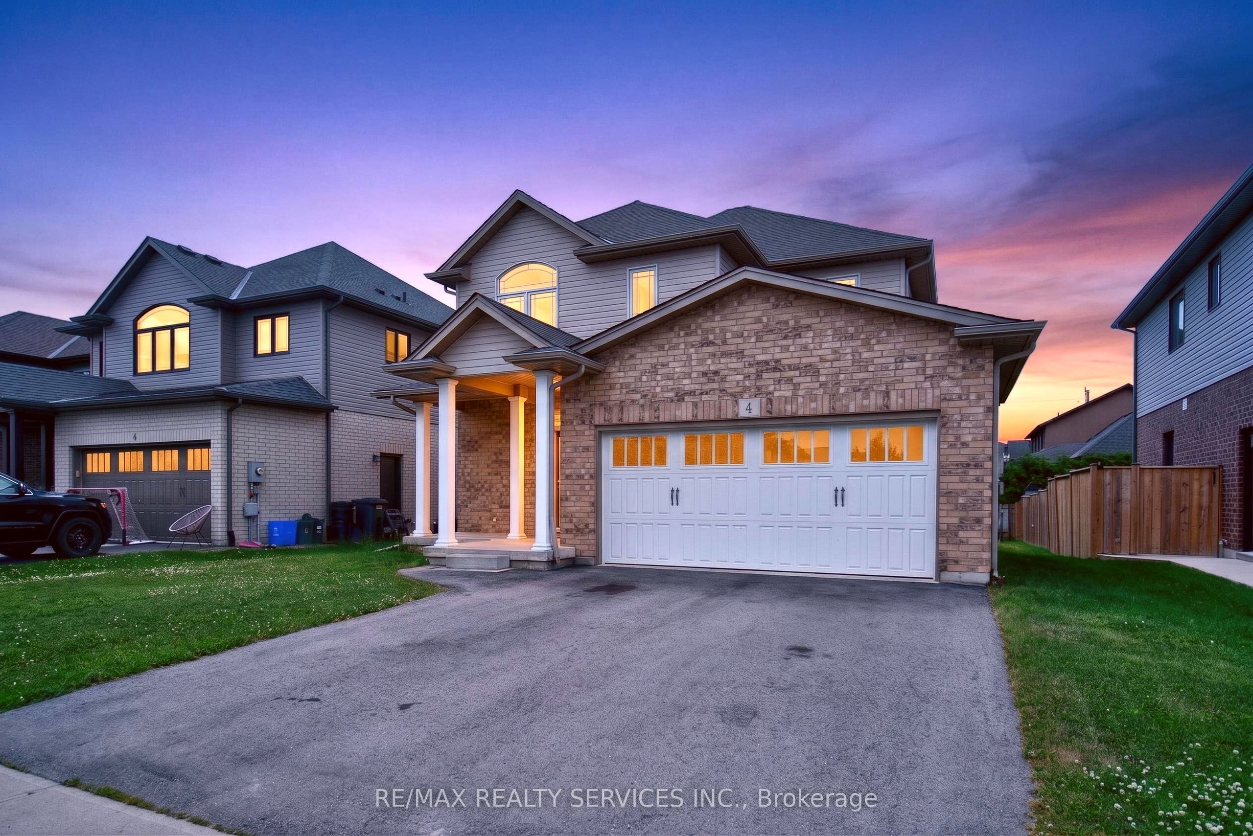 4 Bergenstein Crescent, Pelham, ON L3E 0G7 photo 2