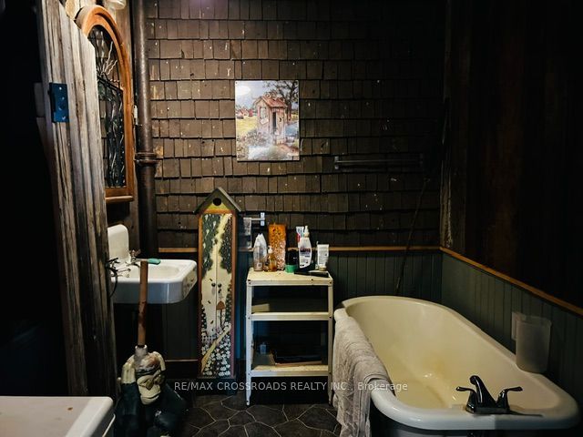 498 Eldon Station Road S, Kawartha Lakes, ON K0M 2T0 photo 5