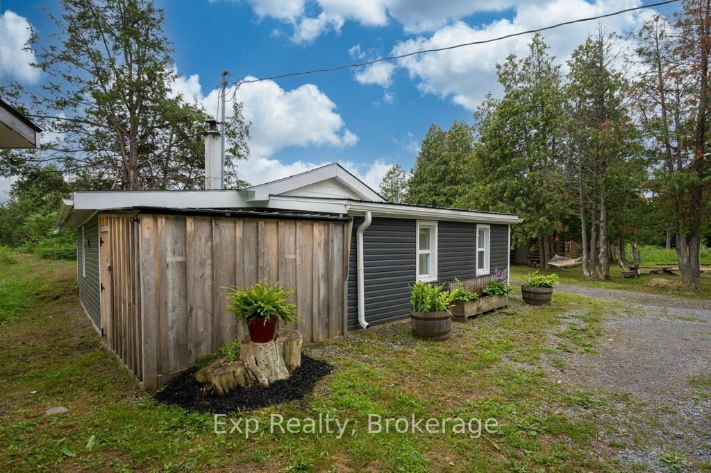2822 Shannon Road, Tyendinaga, ON K0K 3A0 photo 5