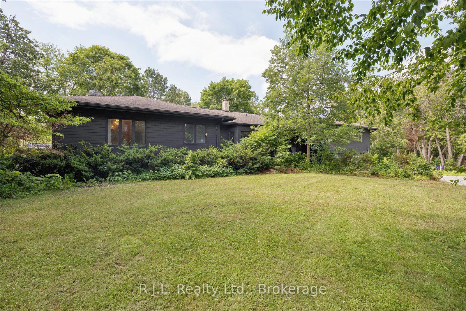4115 County Rd 32 Road, Douro-Dummer, ON K0L 2H0 photo 4