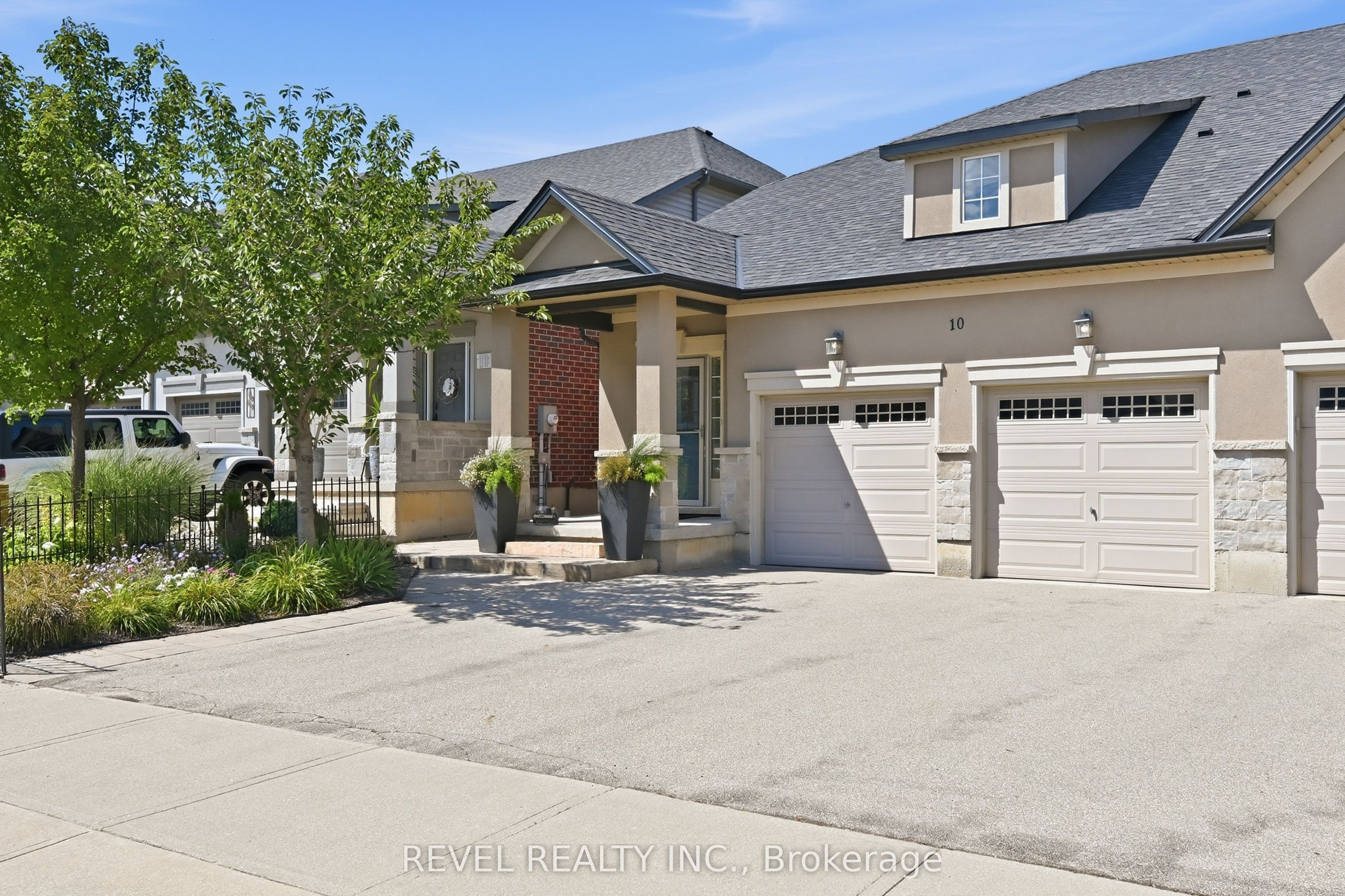 10 Kopperfield Lane, Hamilton, ON L0R 1W0 photo 2