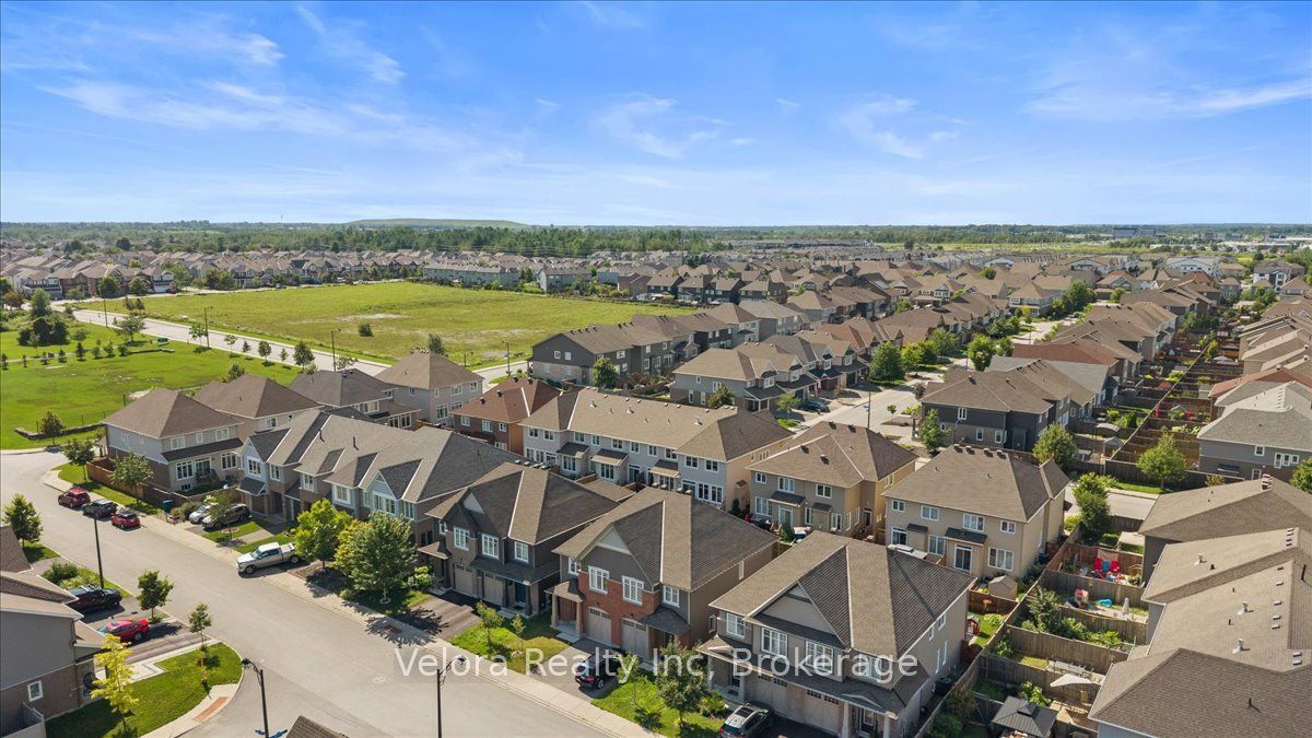 518 Vivera Place, Stittsville - Munster - Richmond, ON K2S 0W2 photo 2