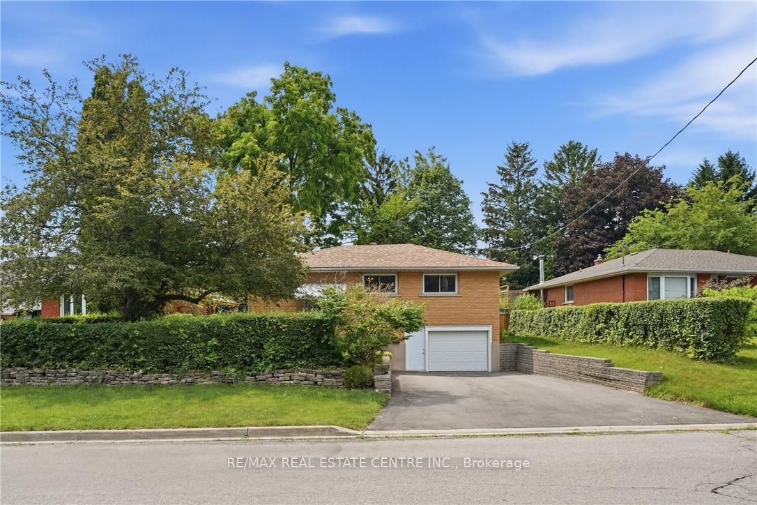 56 Renwick Avenue, Cambridge, ON N3C 2T7 photo 2