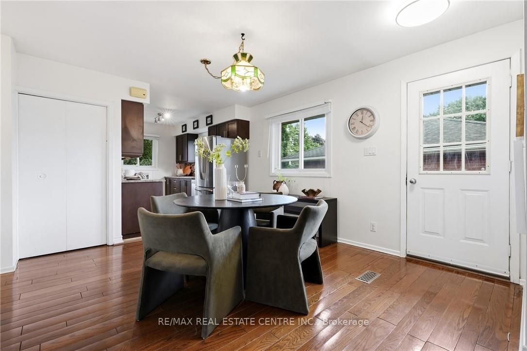 56 Renwick Avenue, Cambridge, ON N3C 2T7 photo 4