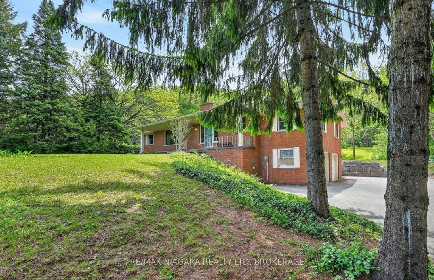 12 Sheppard Crescent, Niagara-on-the-Lake, ON L0S 1J0 photo 2