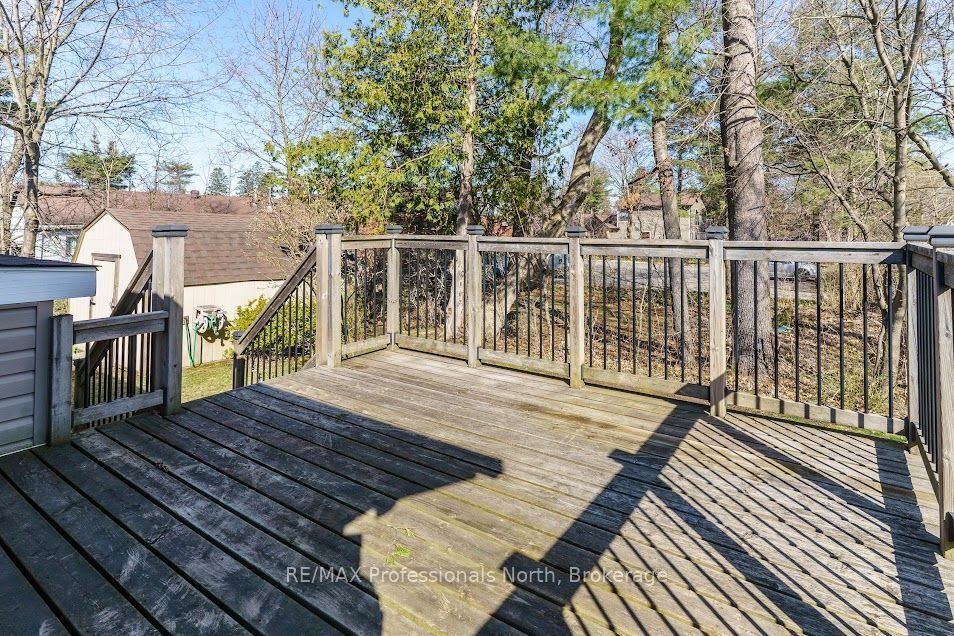 140 Elder Street, Gravenhurst, ON P1P 1B9 photo 5