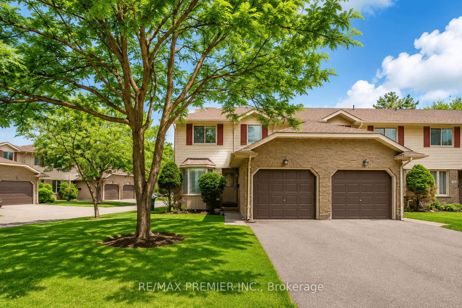 476 Kingscourt Drive 10, Waterloo, ON N2K 3R3
