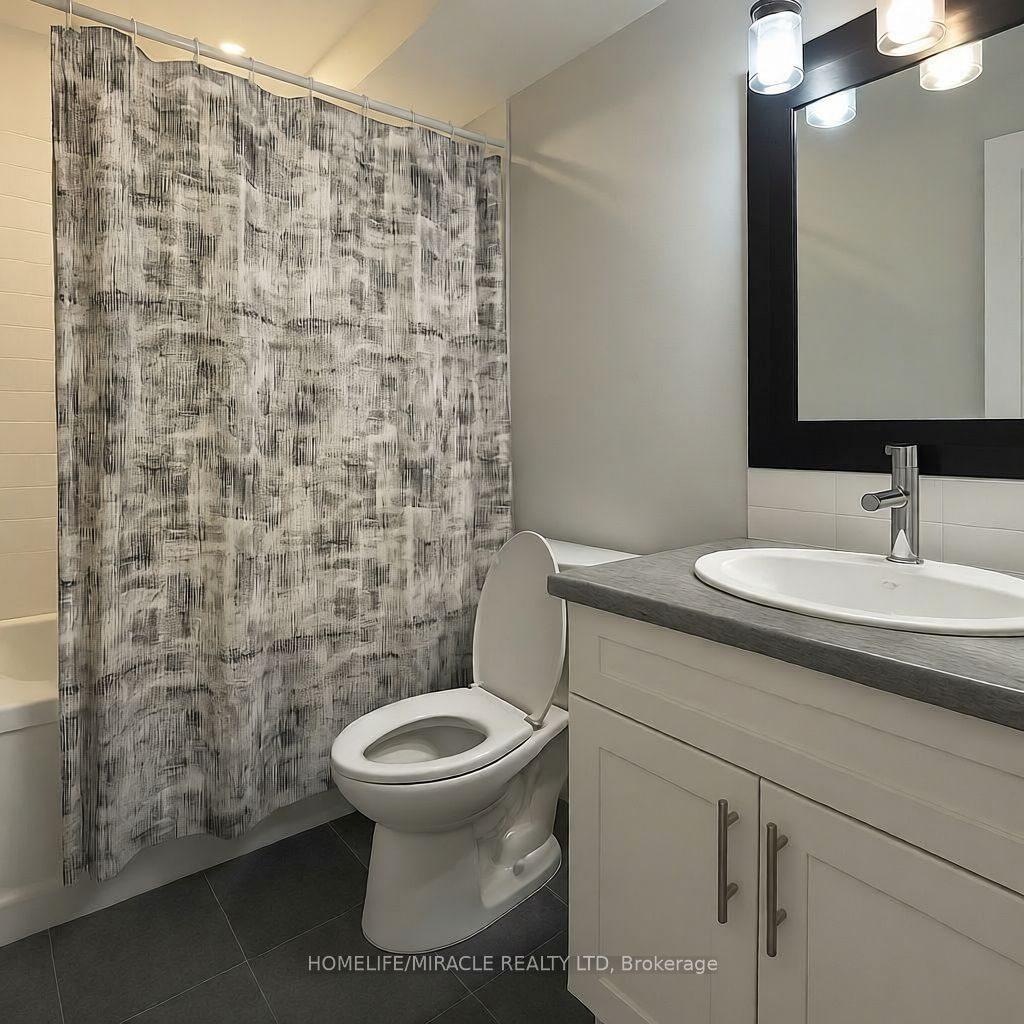 157 Bruce Street 1, Kitchener, ON N2B 1Z2 photo 2