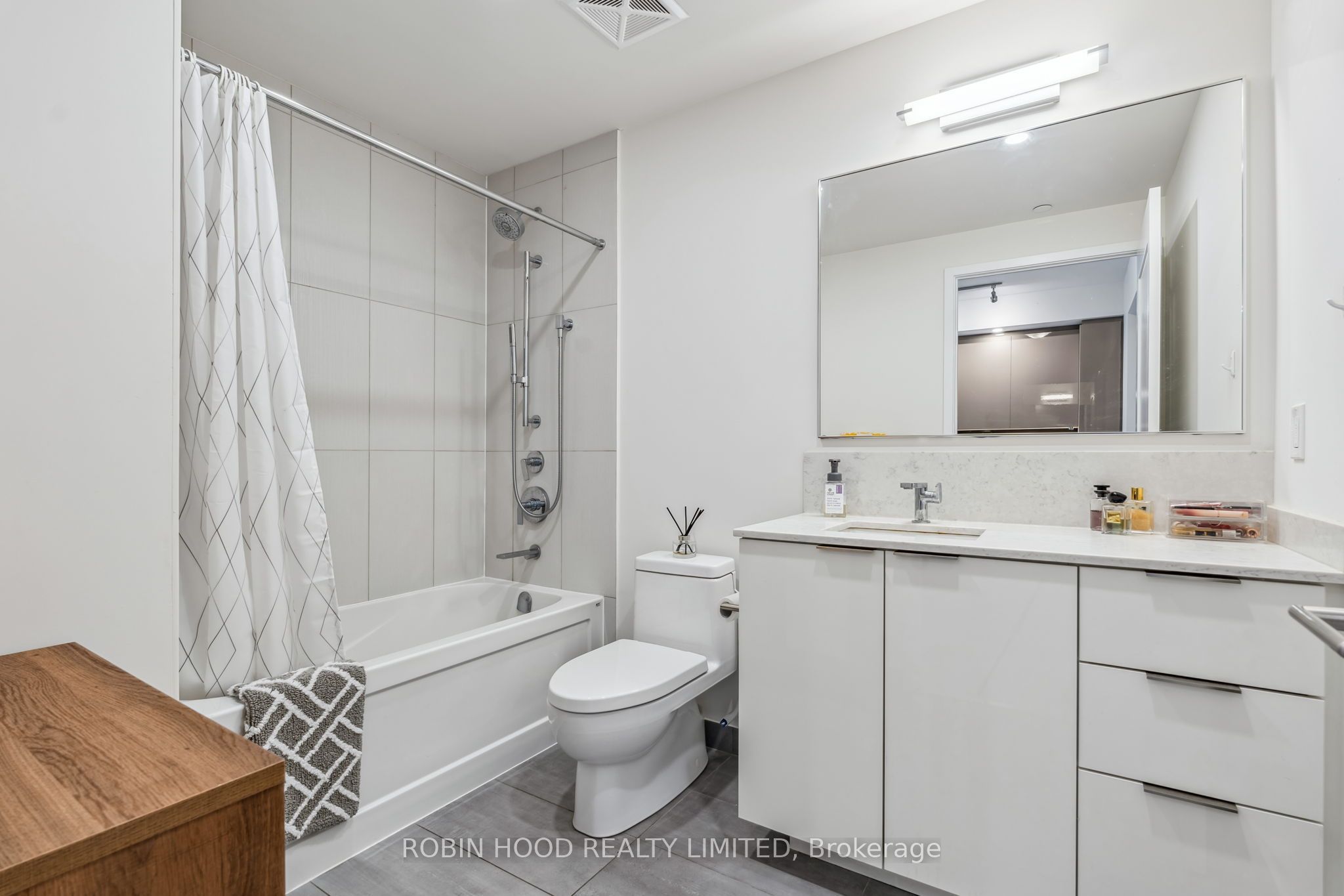 28 Freeland Street 1603, Out of Area, ON M5E 0E3 photo 5