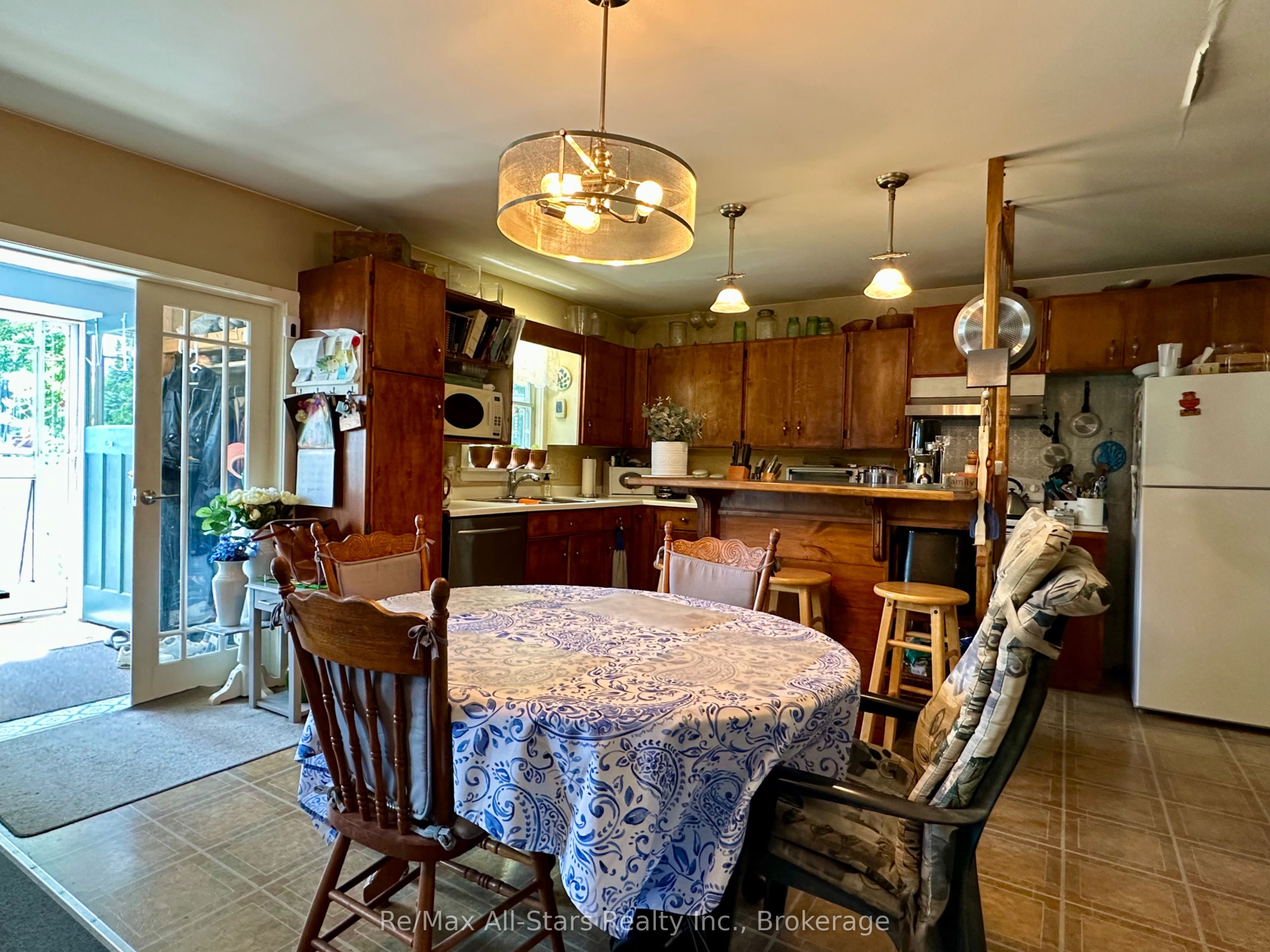 547 County Rd 36, Trent Lakes, ON K0M 1A0 photo 4