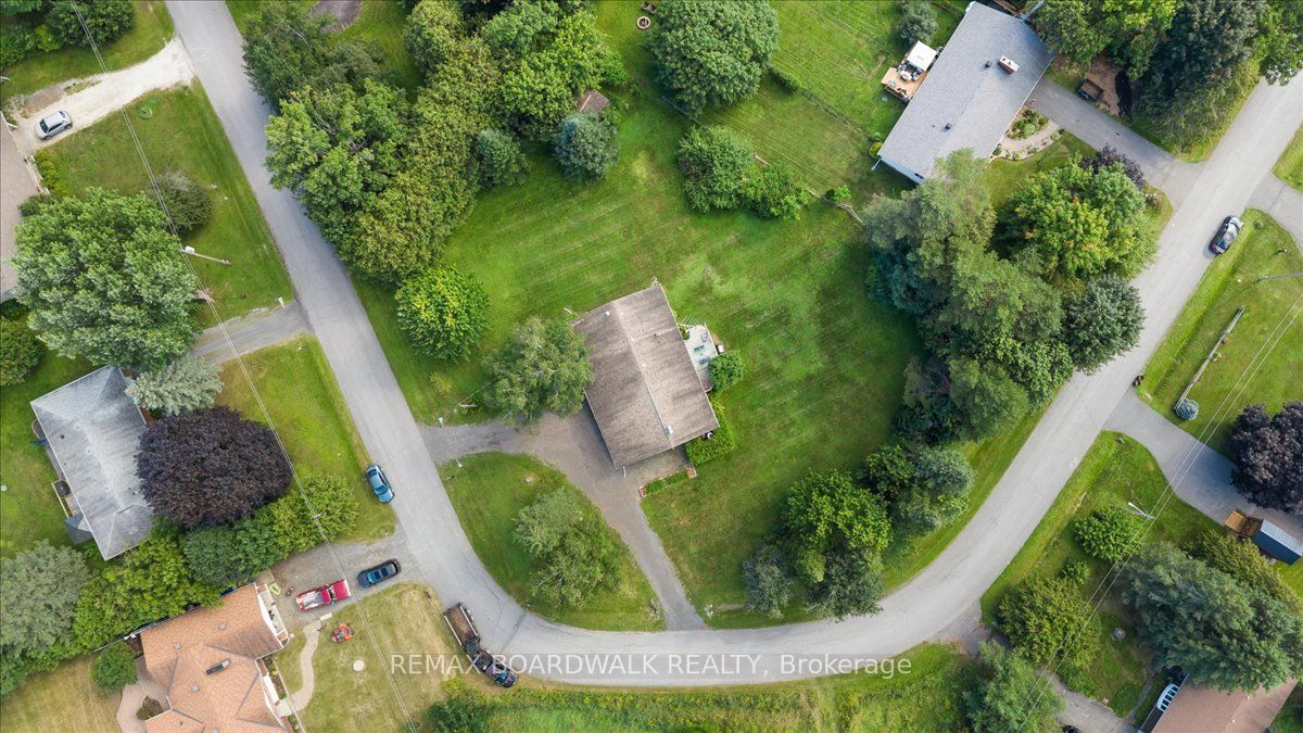 201 Linda Loop, Carp - Dunrobin - Huntley - Fitzroy and Area, ON K0A 2H0 photo 3