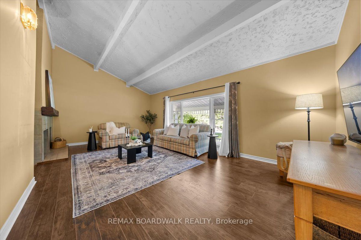 201 Linda Loop, Carp - Dunrobin - Huntley - Fitzroy and Area, ON K0A 2H0 photo 5