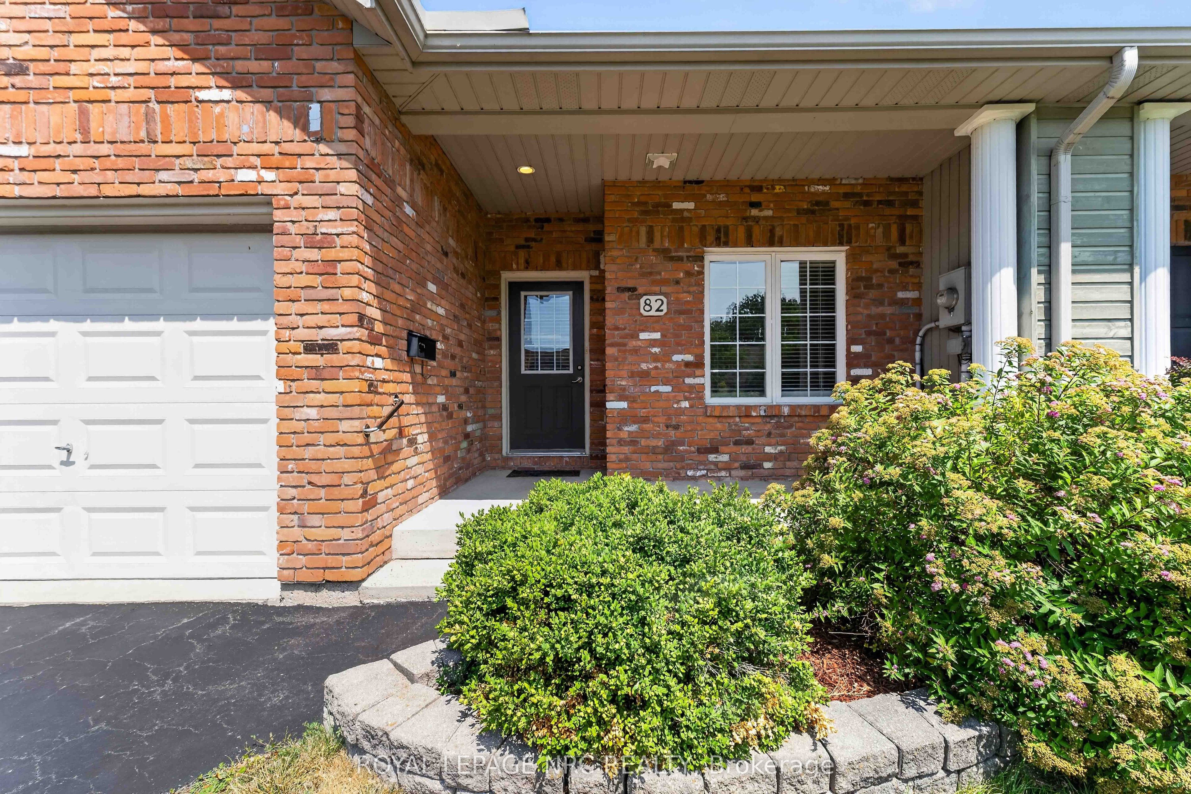 82 Maple Street, Port Colborne, ON L3K 6G7 photo 2