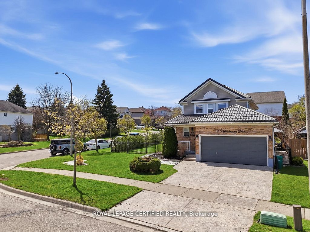 209 Briarmeadow Drive, Kitchener, ON N2A 4C5