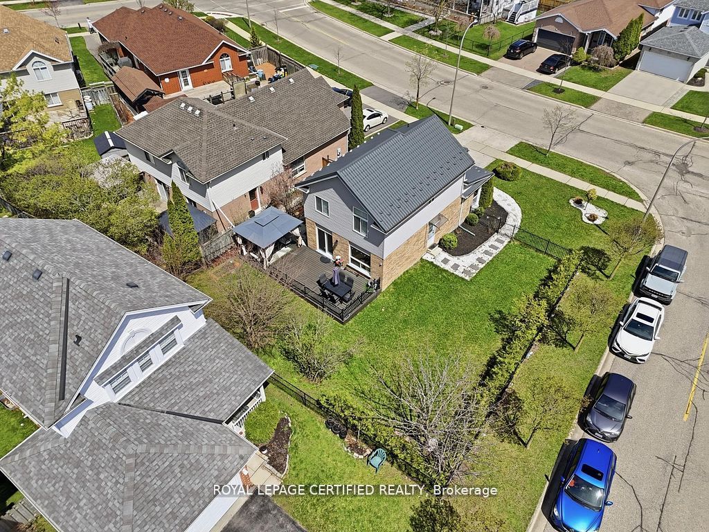 209 Briarmeadow Drive, Kitchener, ON N2A 4C5 photo 5