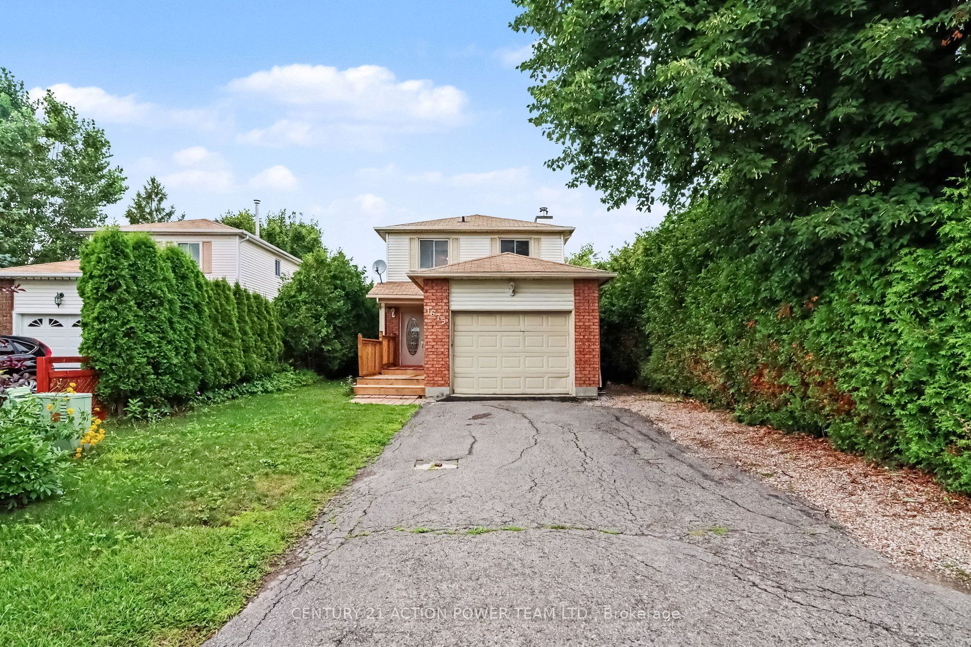 1675 Lacombe Drive, Orleans - Cumberland and Area, ON K4A 2R9 photo 2