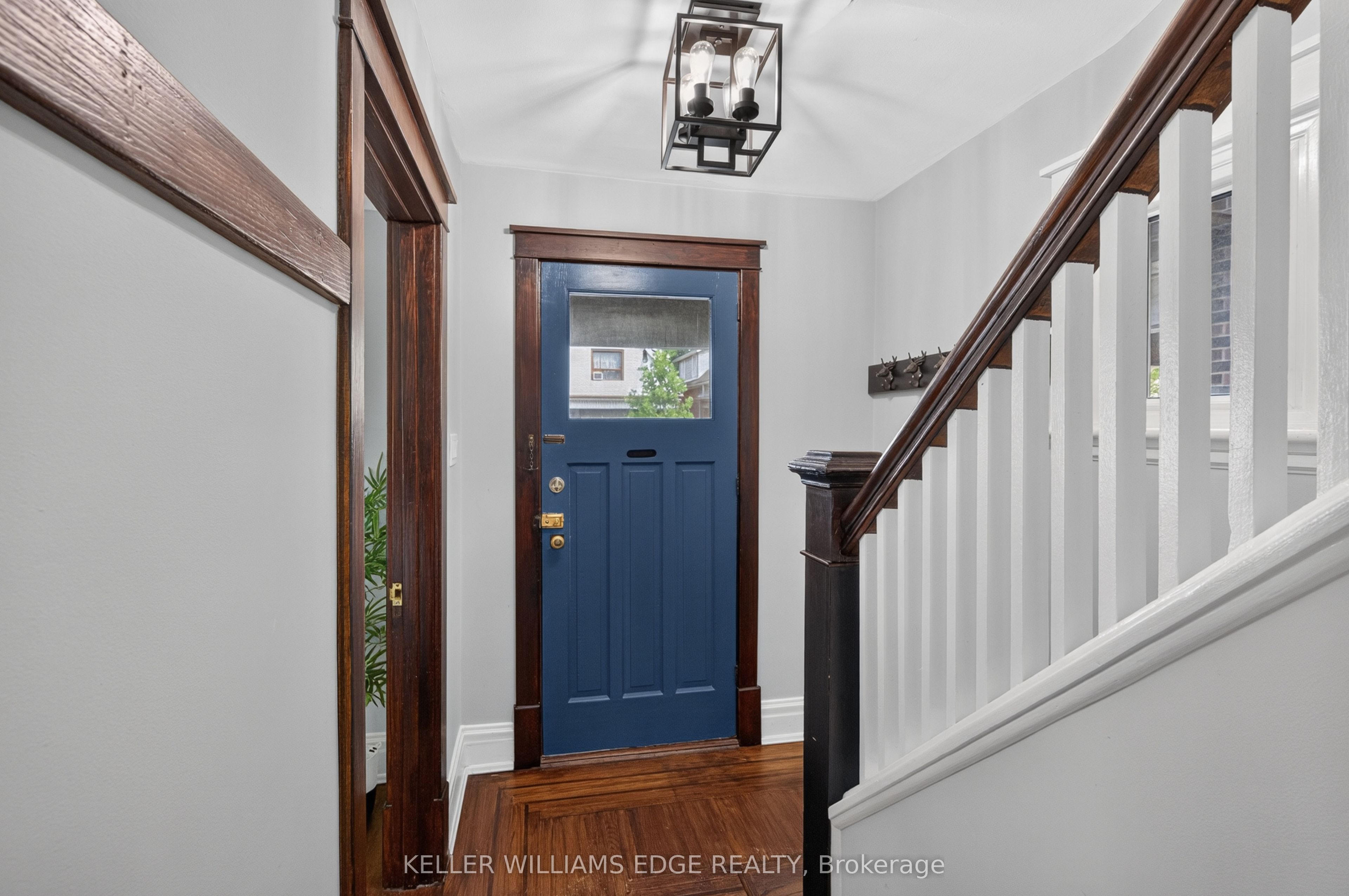 147 Melrose Avenue N, Hamilton, ON L8L 6X5 photo 2