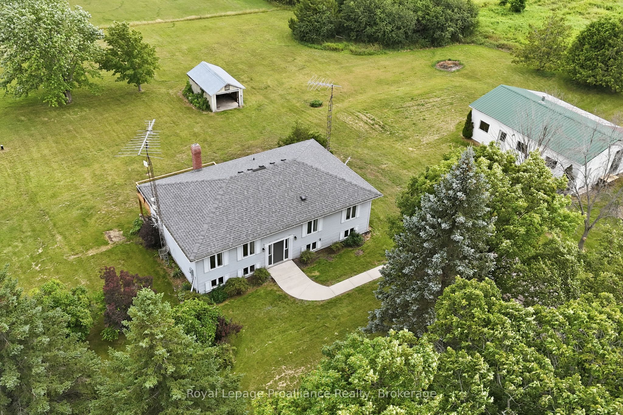 509 Kelly Road, Prince Edward County, ON K0K 1P0 photo 3
