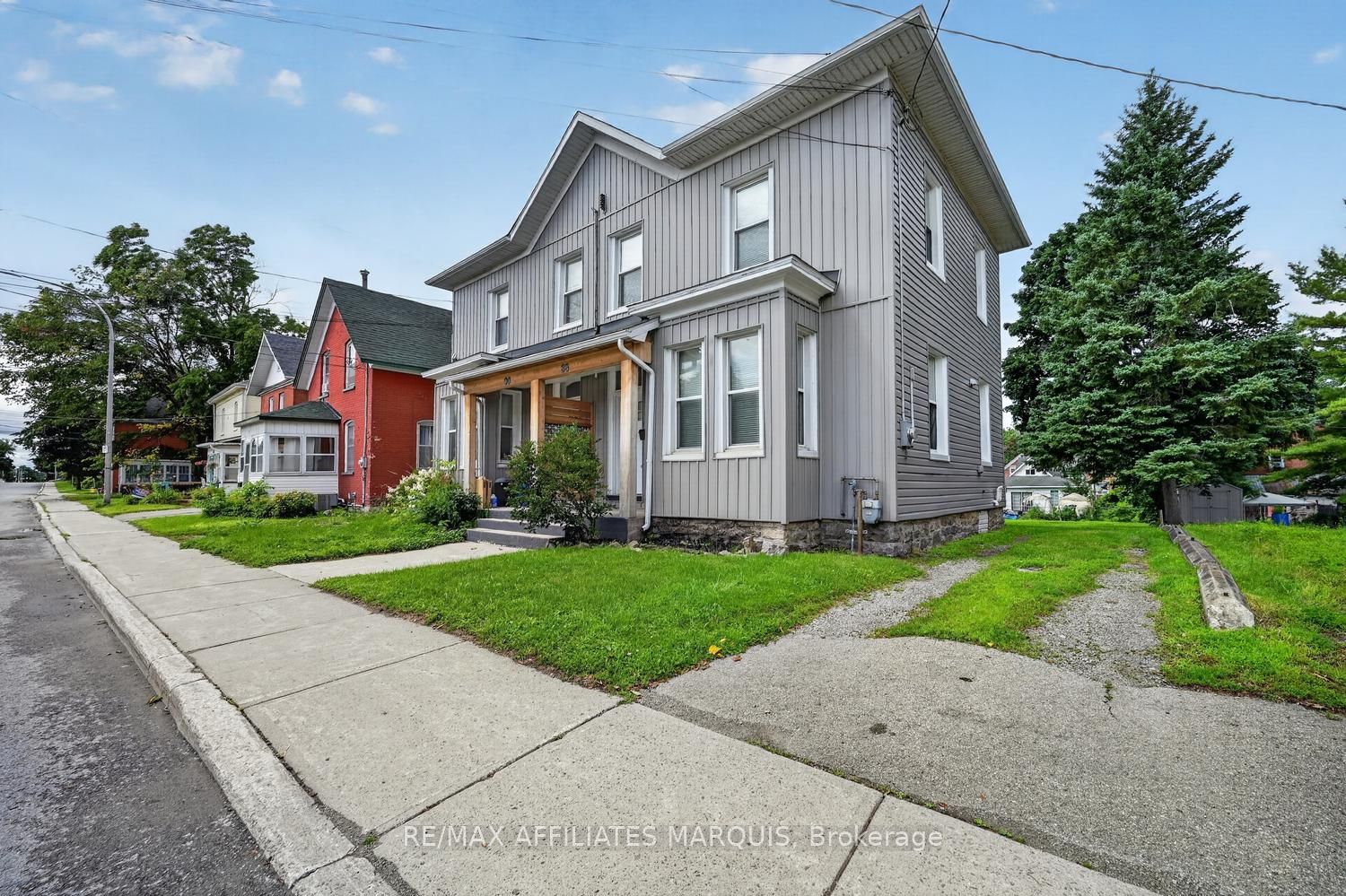 88 Brockville Street, Smiths Falls, ON K7A 3Y2 photo 5
