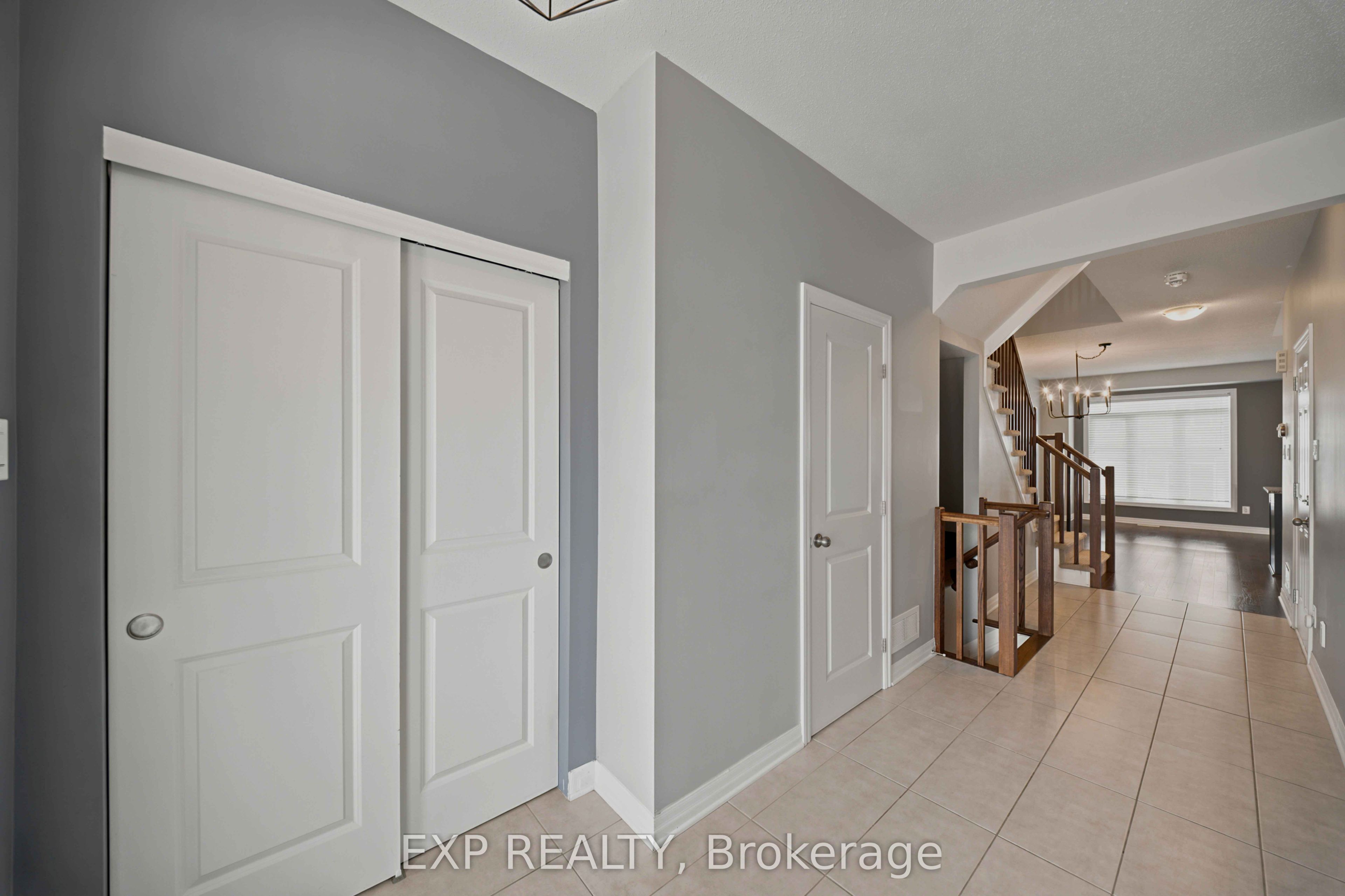 615 Spring Valley Drive, Orleans - Convent Glen and Area, ON K1W 0C6 photo 3