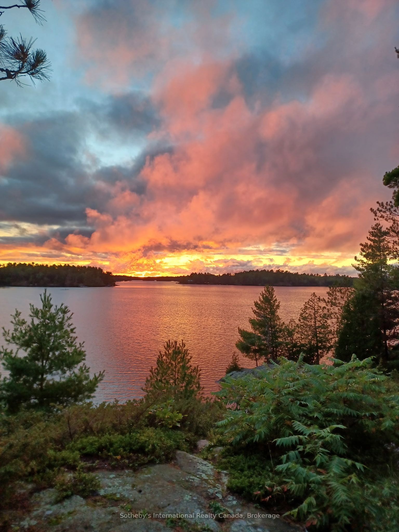 1 Island 29kl Kahshe Lake - Cooee Island, Gravenhurst, ON P0E 1G0 photo 3