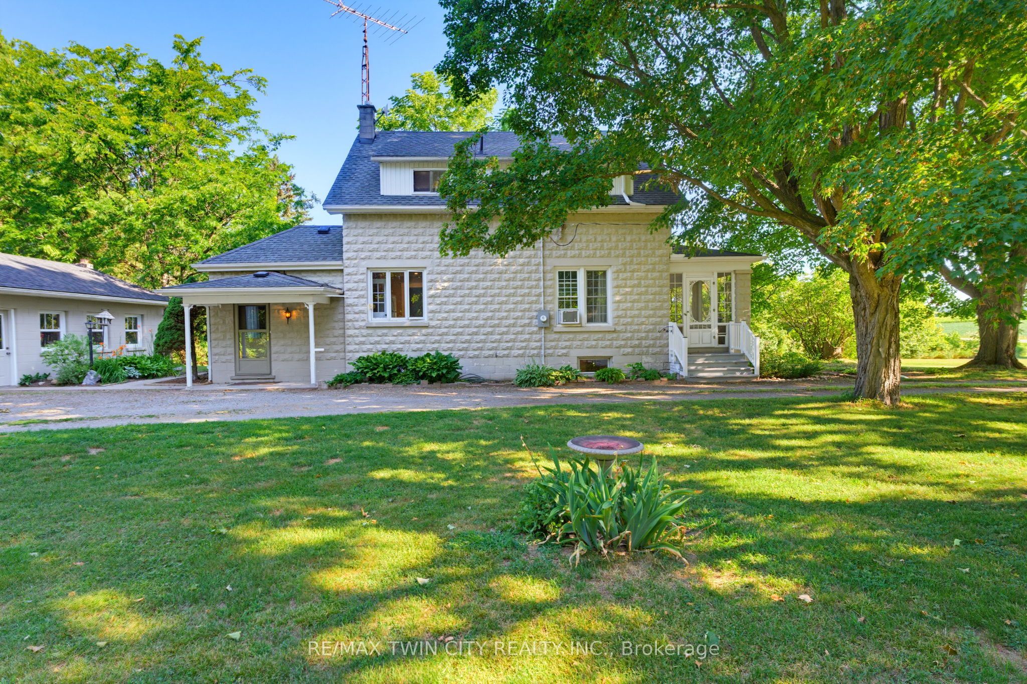 321 Pinehurst Road, Brant, ON N3L 3E2 photo 2