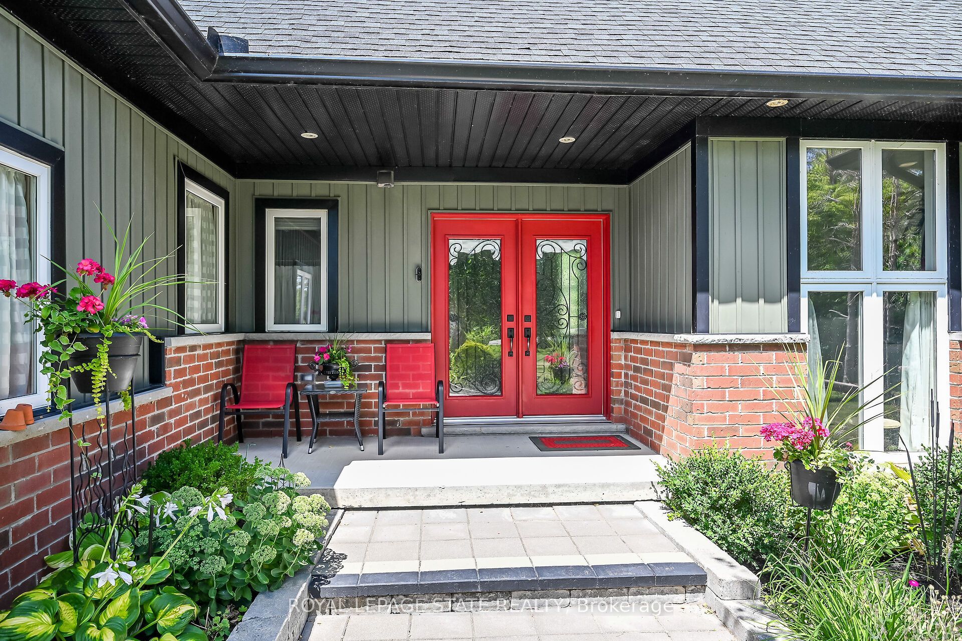 741 South Coast Drive, Haldimand, ON N0A 1L0 photo 2