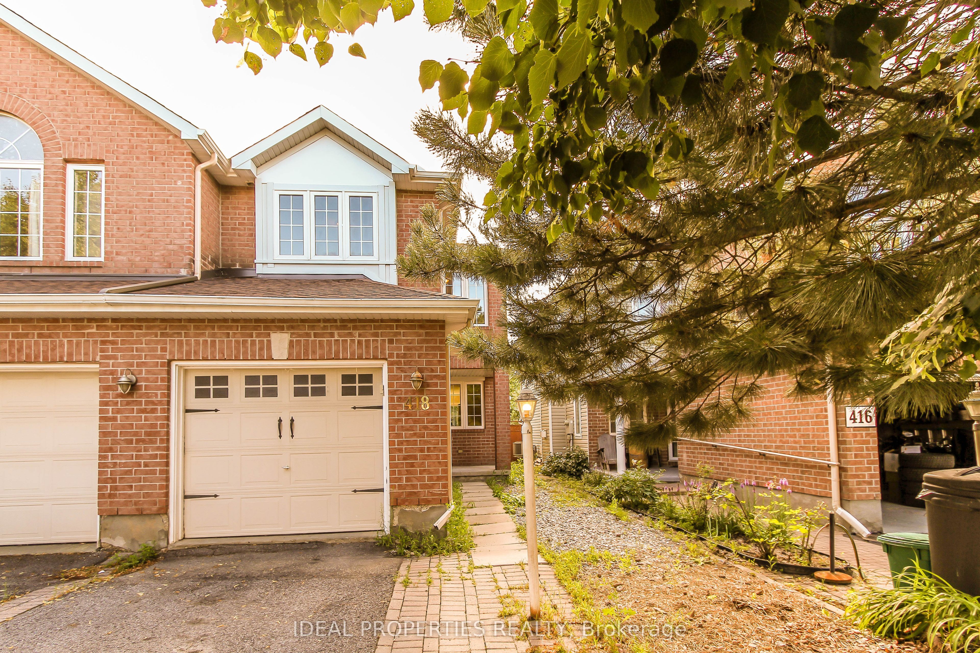 418 Beatrice Drive, Barrhaven, ON K2J 4W9 photo 3