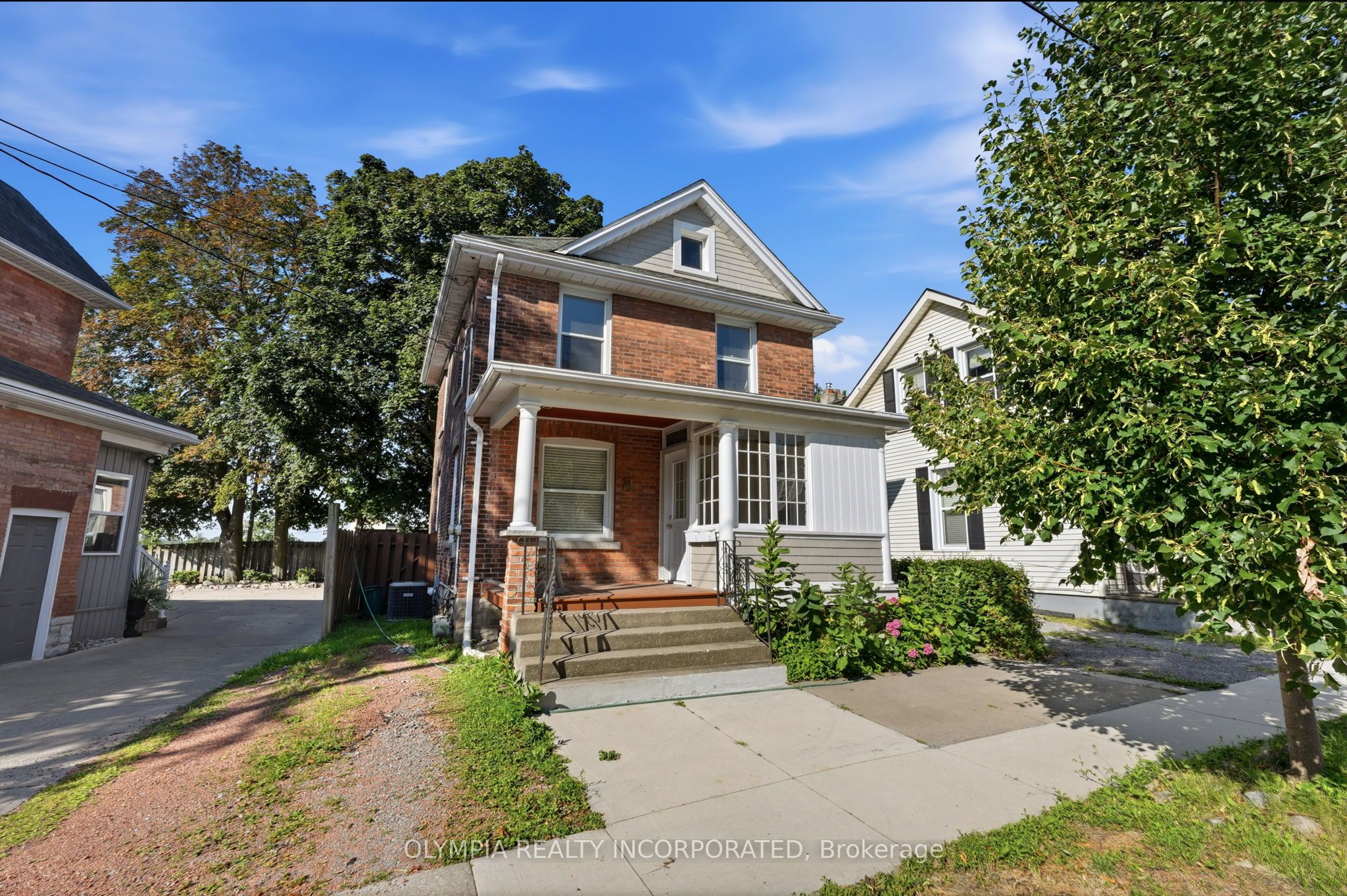 14 Bond Street, St. Catharines, ON L2R 4Z2