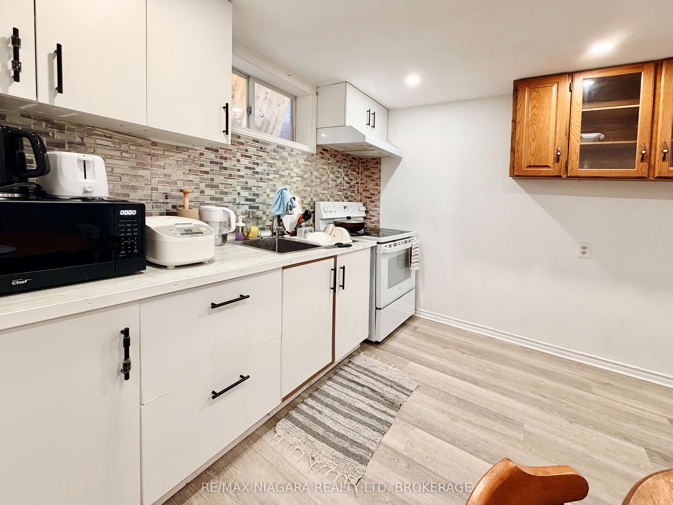 6475 Taylor Street LOWER, Niagara Falls, ON L2G 2E9 photo 2