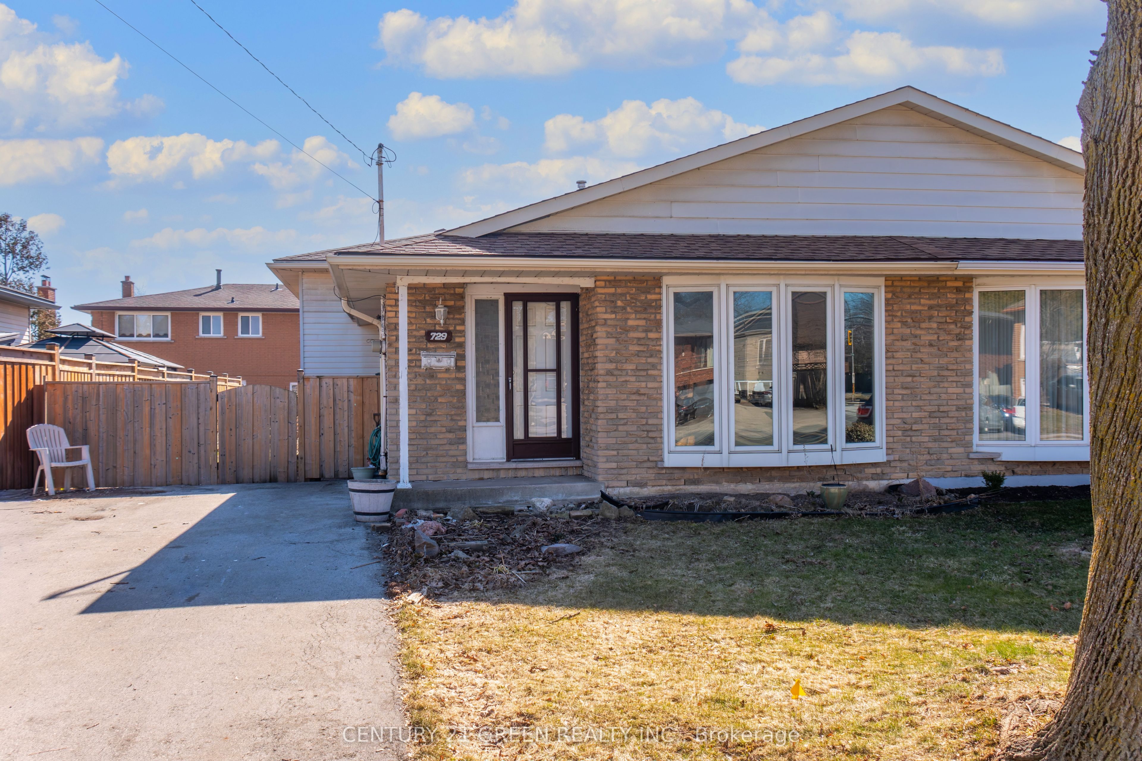729 West 5th Street, Hamilton, ON L9C 3R3 photo 3