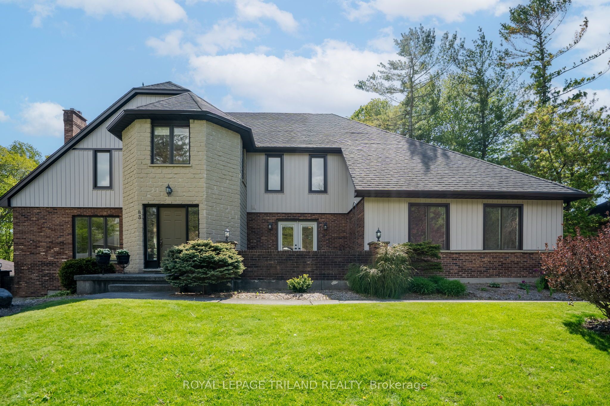 83 BLACKBURN Crescent, Middlesex Centre, ON N0L 1R0 photo 3