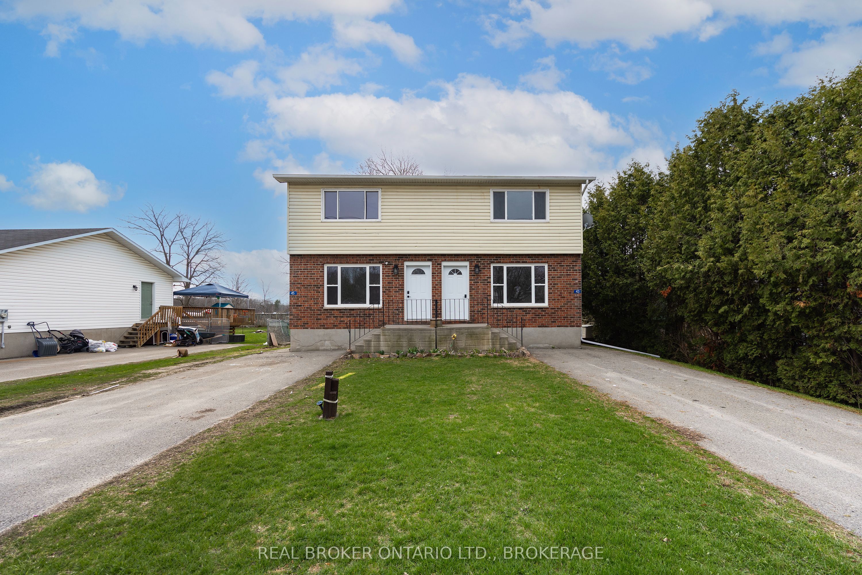 43-45 Railway Street, Lansdowne Village, ON K0E 1L0 photo 4