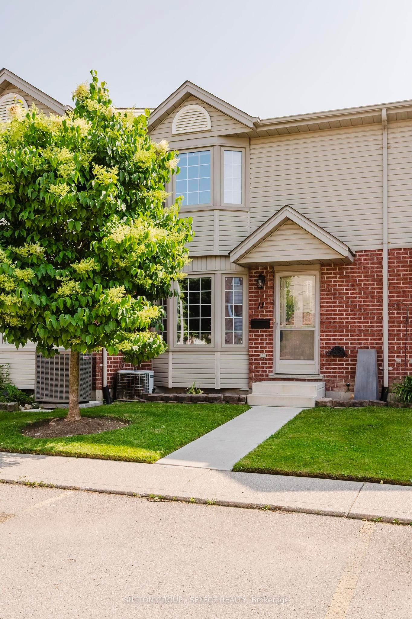 151 Martinet Avenue 11, London East, ON N5V 4T4