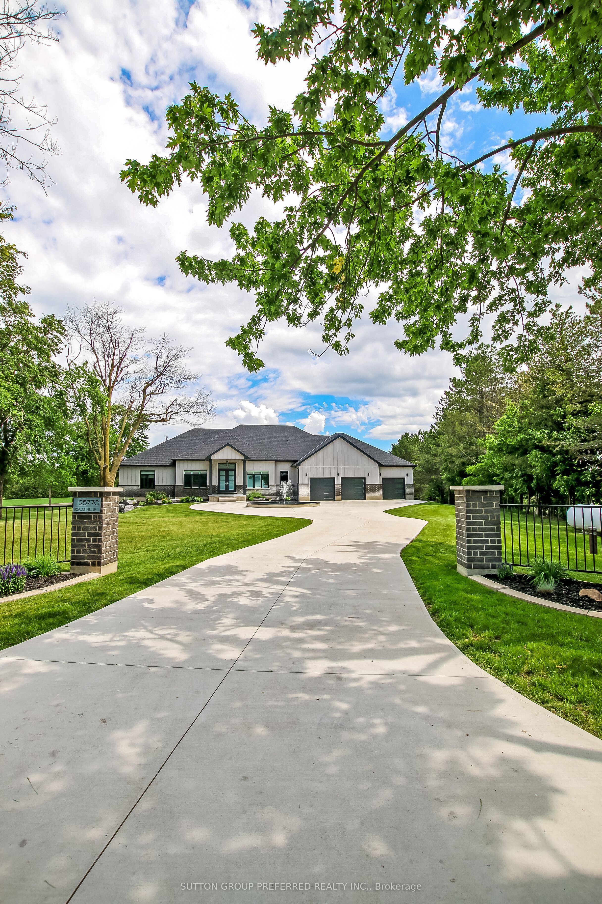 25770 Poplar Hill Road, Middlesex Centre, ON N0M 1P0