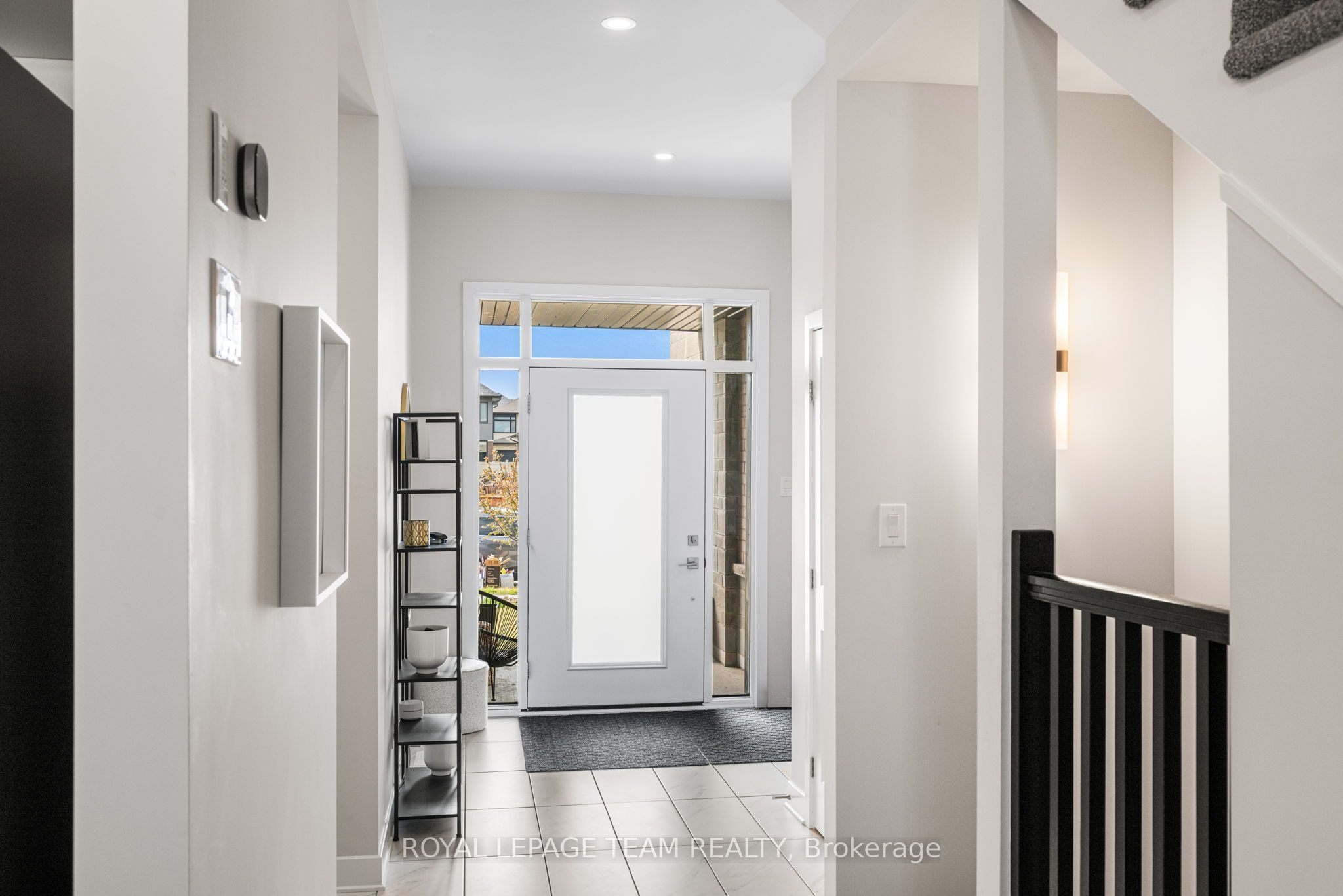 800 Solarium Avenue, Blossom Park - Airport and Area, ON K4M 0R6 photo 3